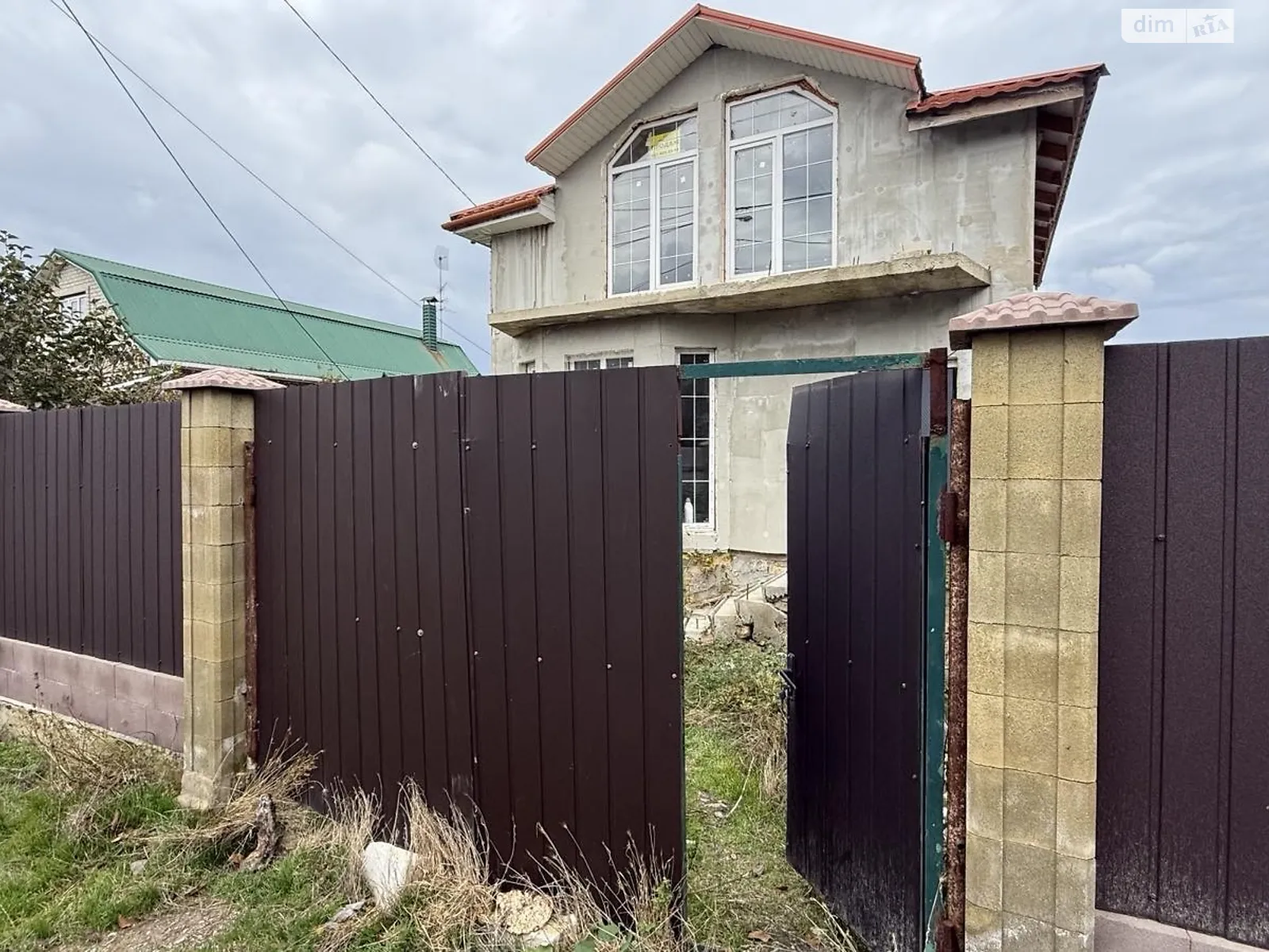 Продается дом на 2 этажа 80 кв. м с гаражом, цена: 40000 $ - фото 1