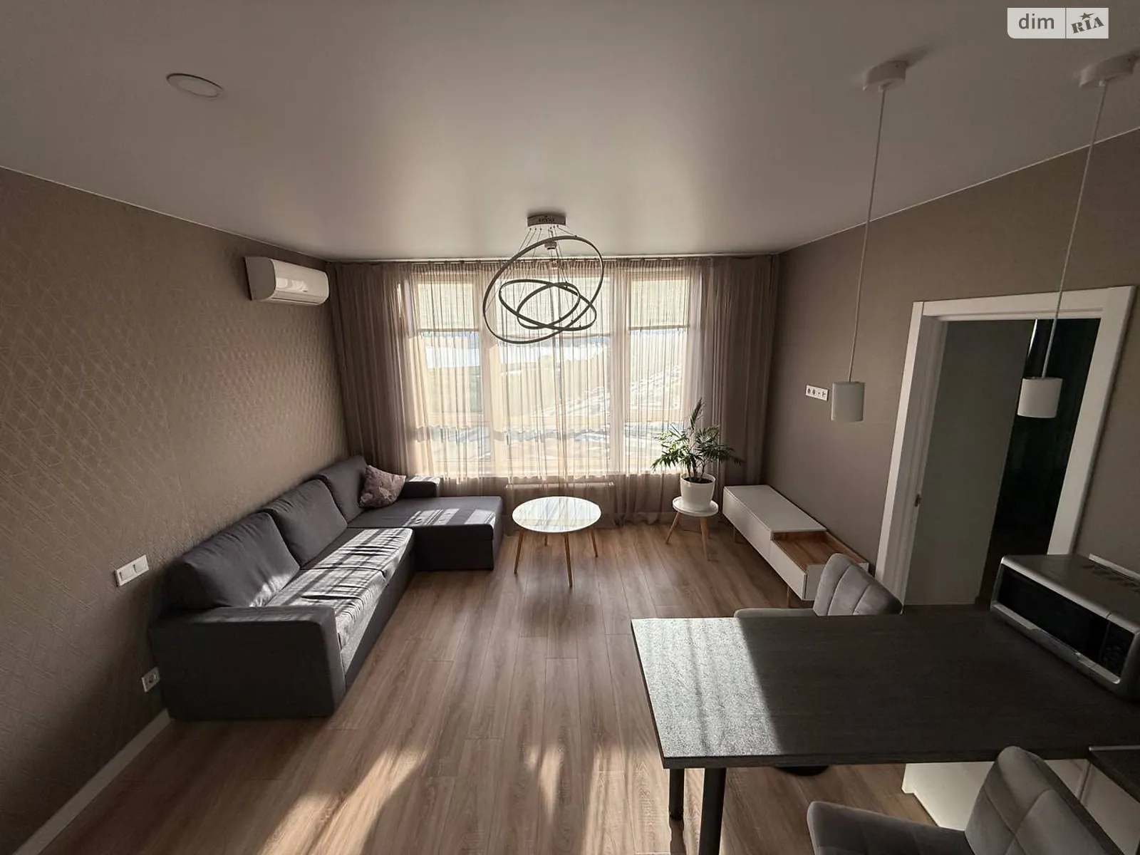 Продается 1-комнатная квартира 50.1 кв. м в Киеве, ул. Каменская, 6 - фото 1