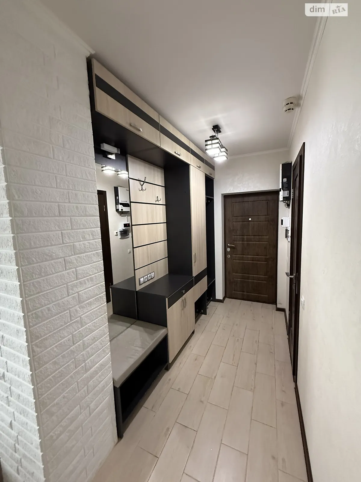 Продається 1-кімнатна квартира 74 кв. м у Полтаві, бул. Хмельницького Богдана, 21 - фото 1