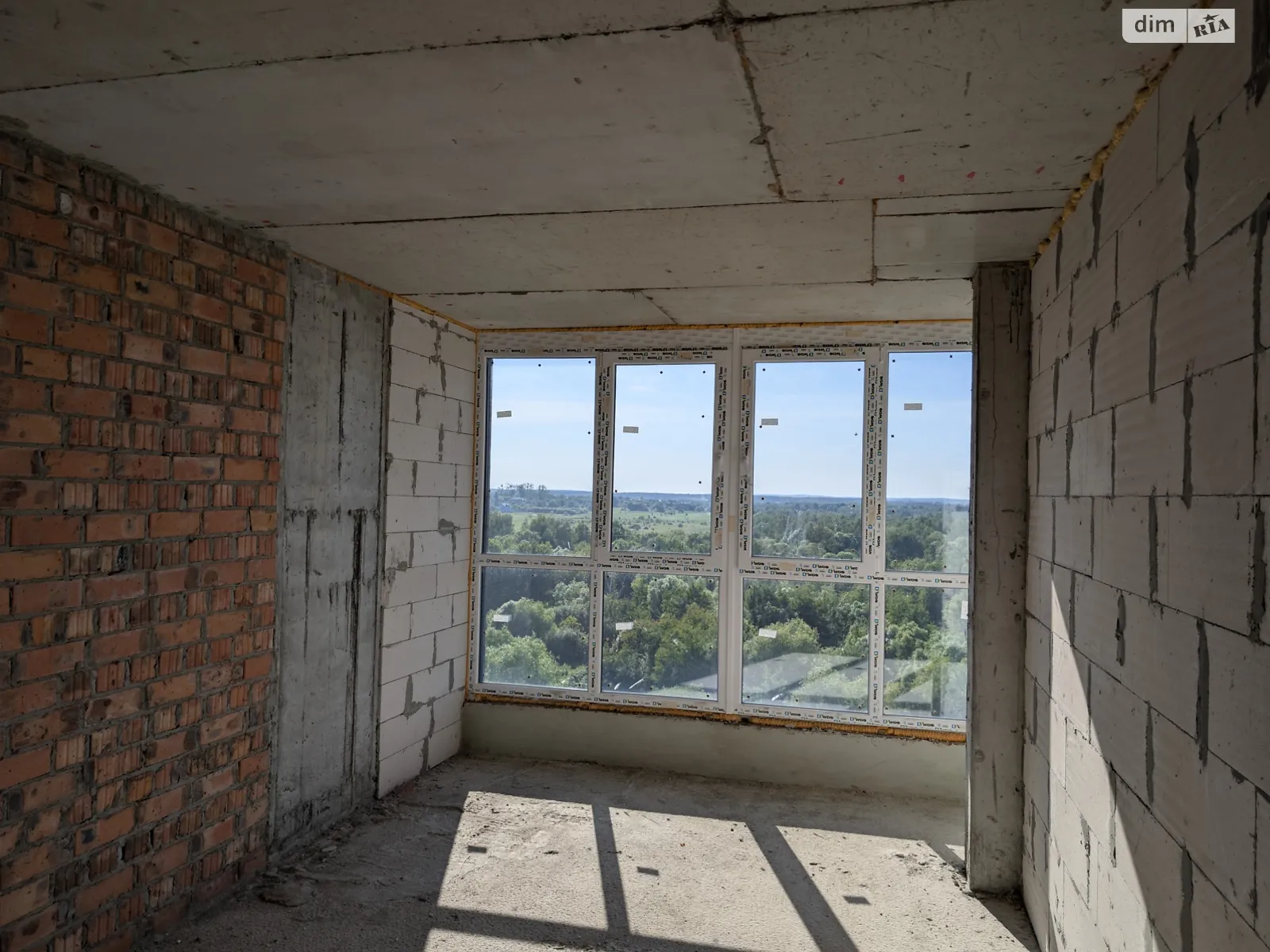 Продается 2-комнатная квартира 74 кв. м в Львове, ул. Роксоляны, 151 - фото 1