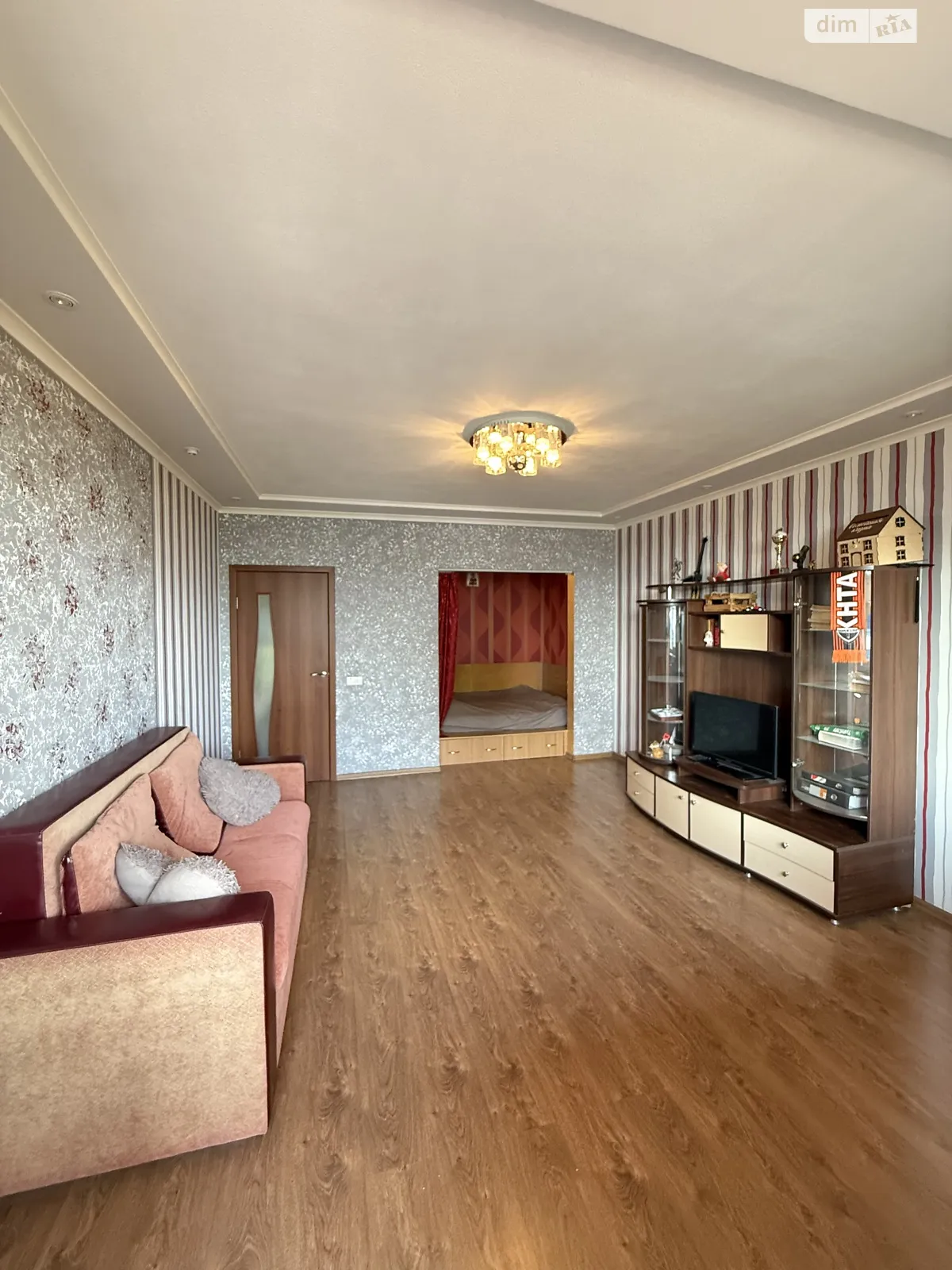 Продається 1-кімнатна квартира 53.5 кв. м у Харкові, вул. Соборності України(Дружби Народів), 238А - фото 1