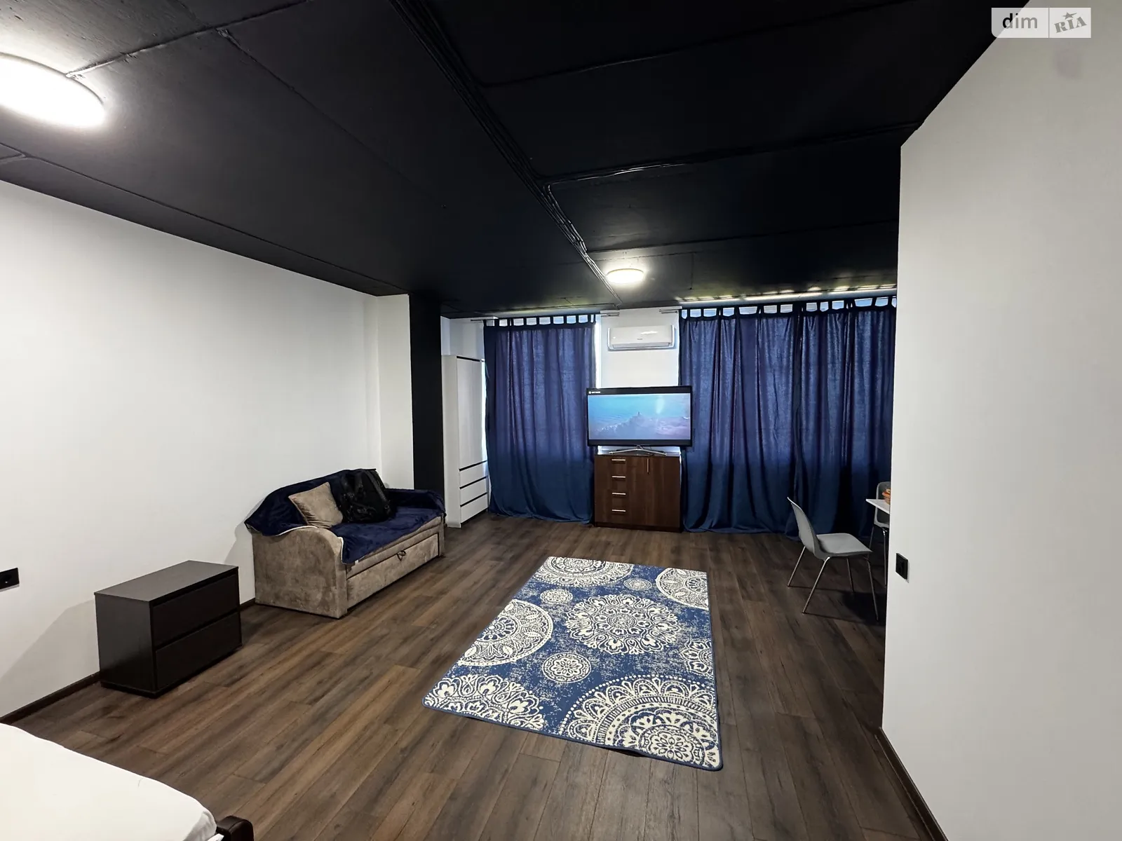 Продается 1-комнатная квартира 40 кв. м в Ивано-Франковске, ул. Микитинецкая, 2 - фото 1