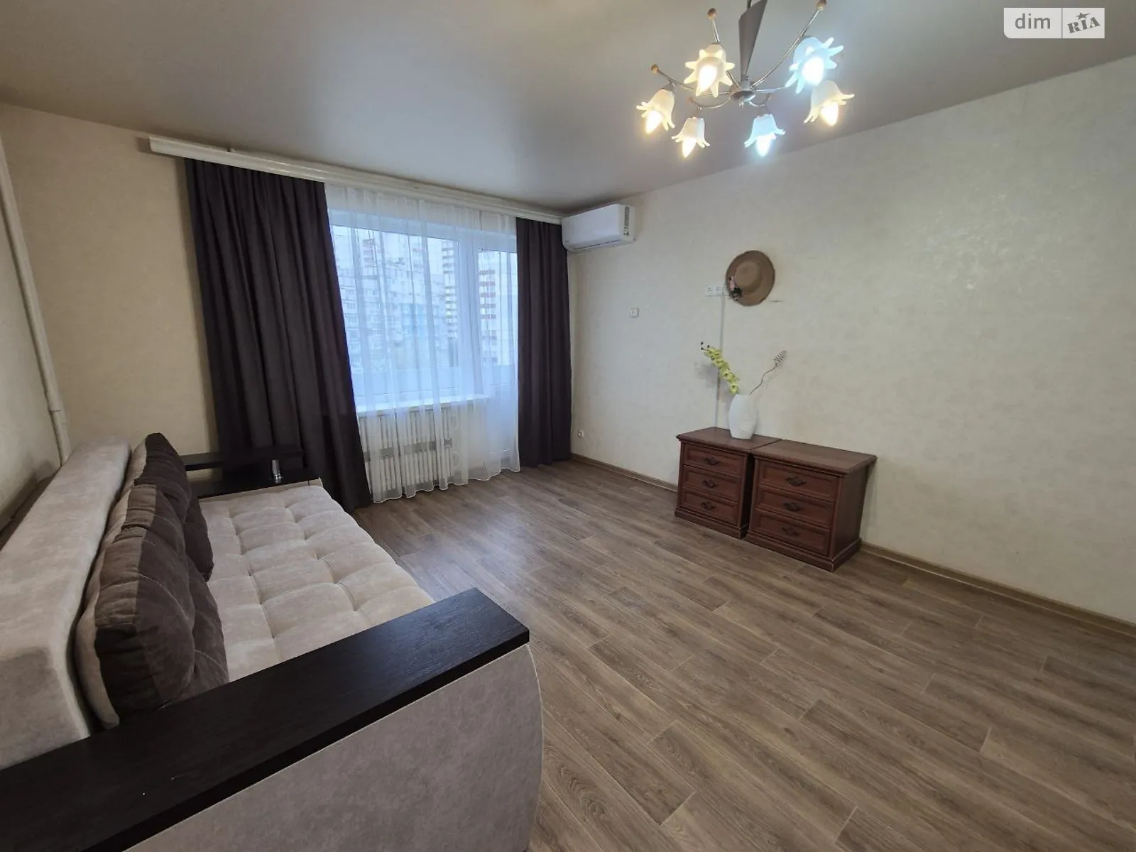 Сдается в аренду 1-комнатная квартира 39.2 кв. м в Днепре, ул. Юрия Липы(Усенко), 9 - фото 1