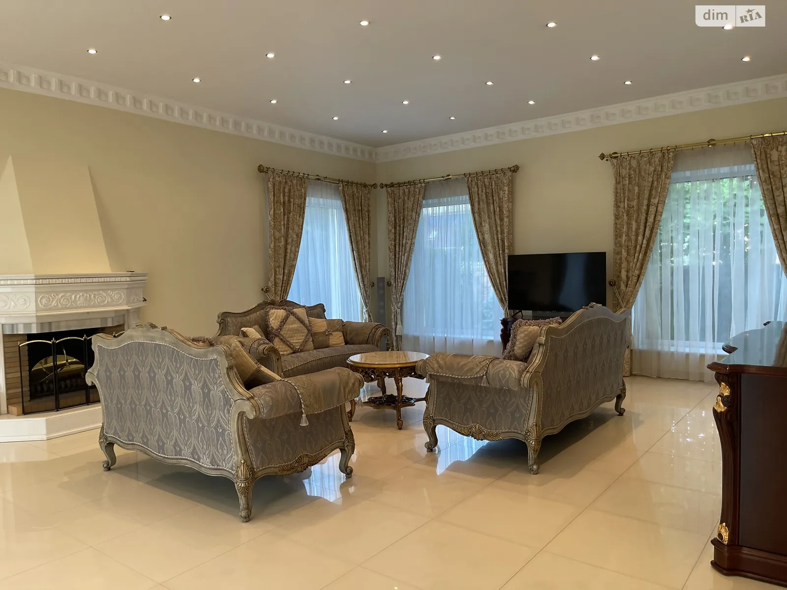 Сдается в аренду дом на 2 этажа 376 кв. м с гаражом, цена: 5400 $ - фото 1