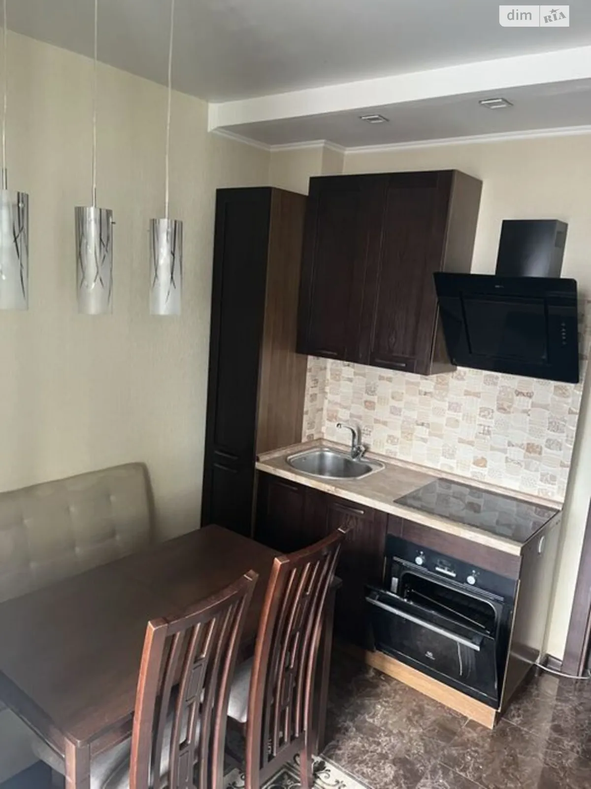 Продается 1-комнатная квартира 41.6 кв. м в Киеве, ул. Феодосийская, 1А - фото 1