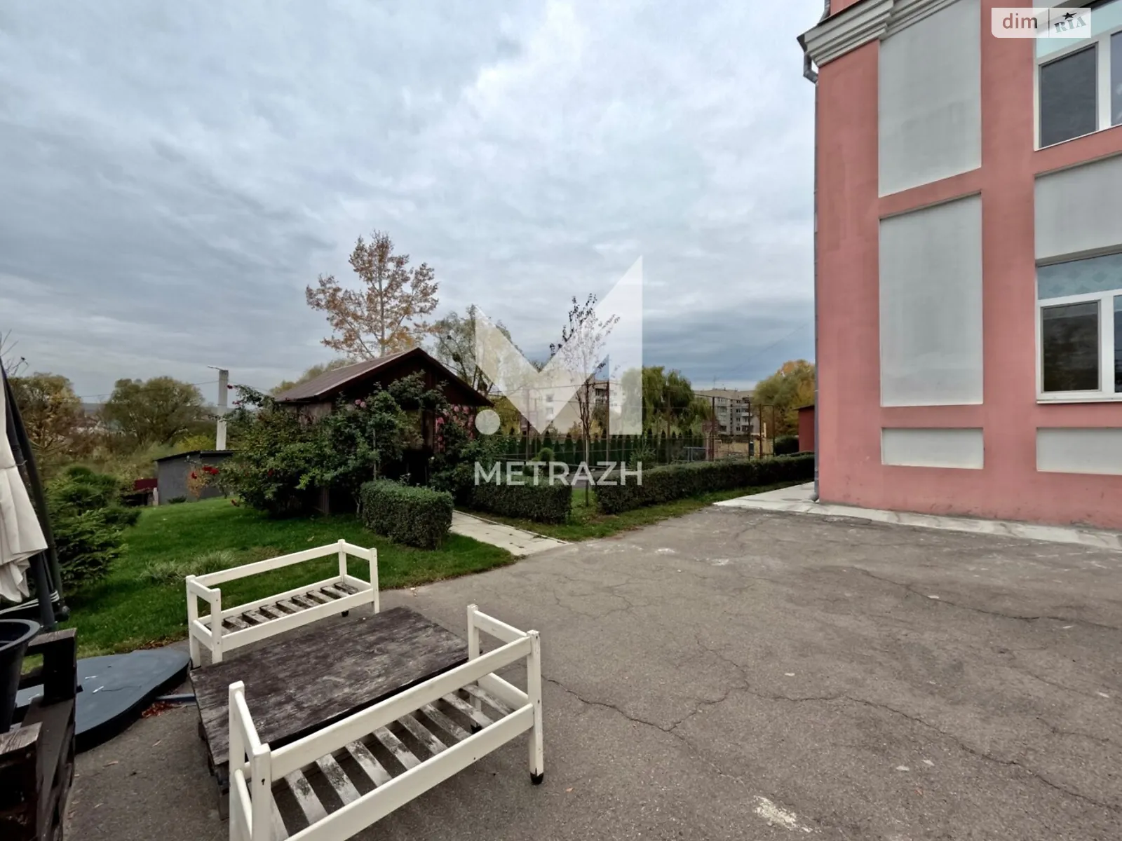 Продается 3-комнатная квартира 148.8 кв. м в Харькове, ул. Феодосийская, 32 - фото 1