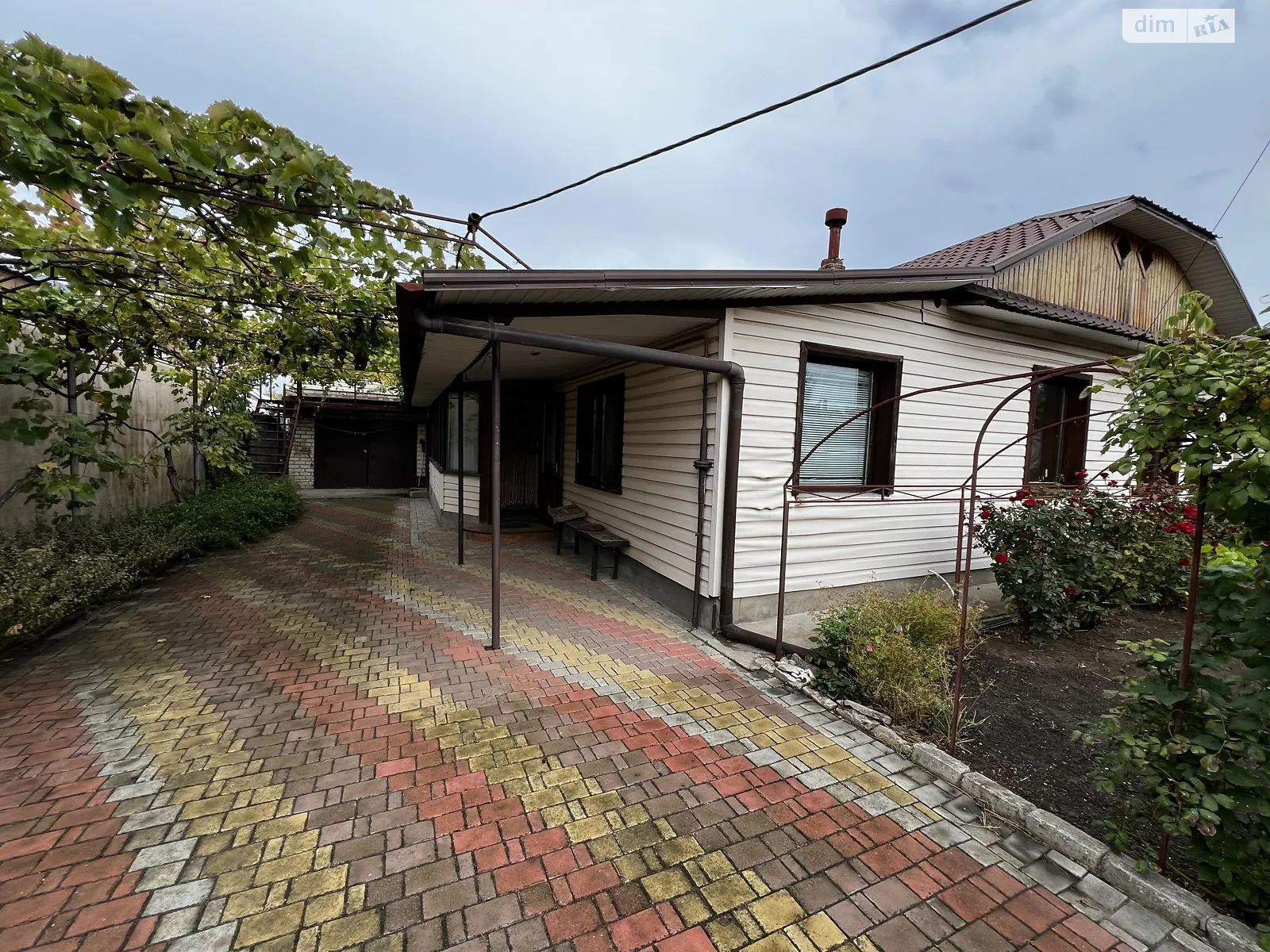 Продается одноэтажный дом 127 кв. м с садом, цена: 55300 $ - фото 1