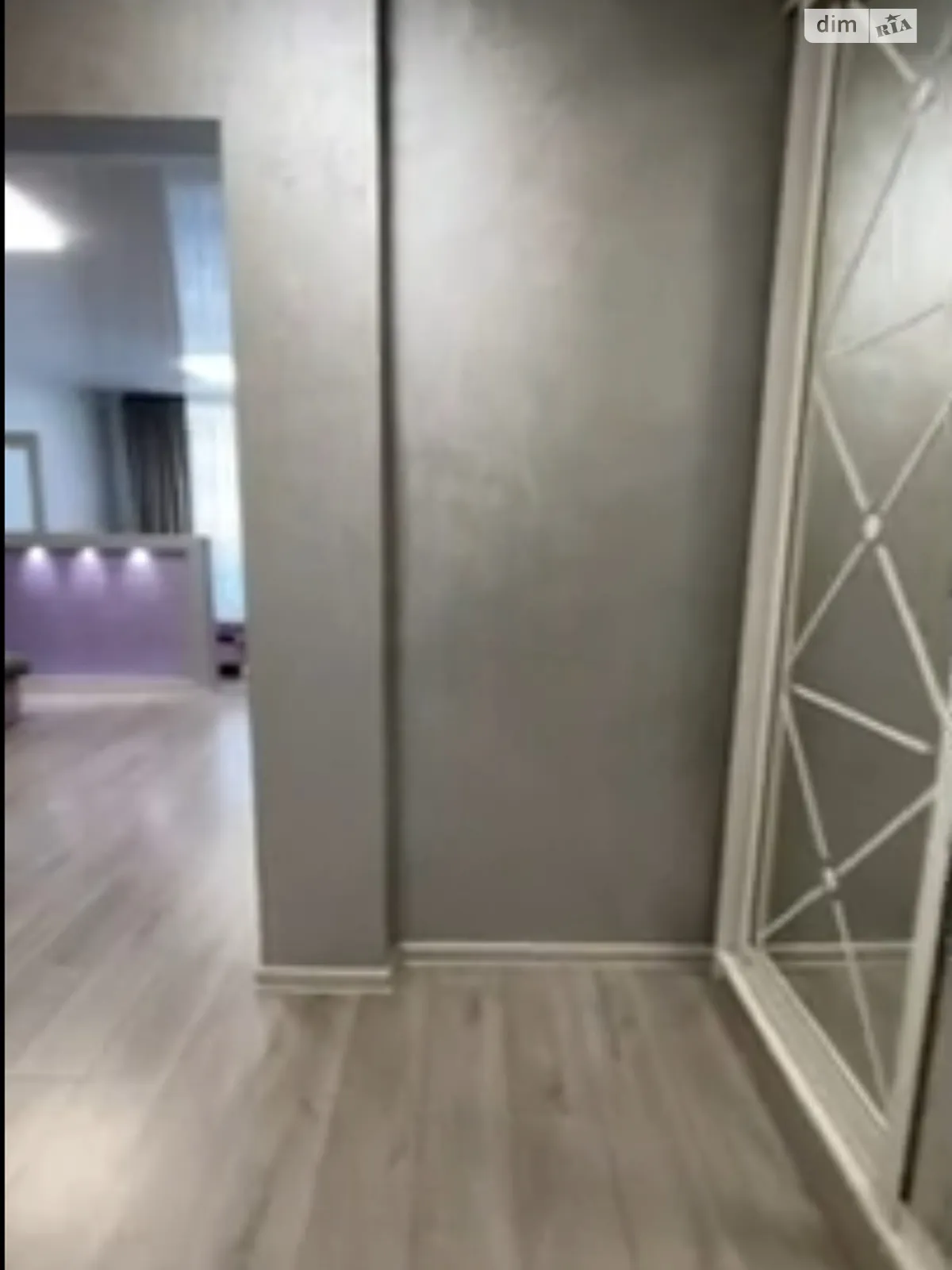 Продается 1-комнатная квартира 40 кв. м в Ирпене, ул. Университетская(Карла Маркса), 1Ч - фото 1