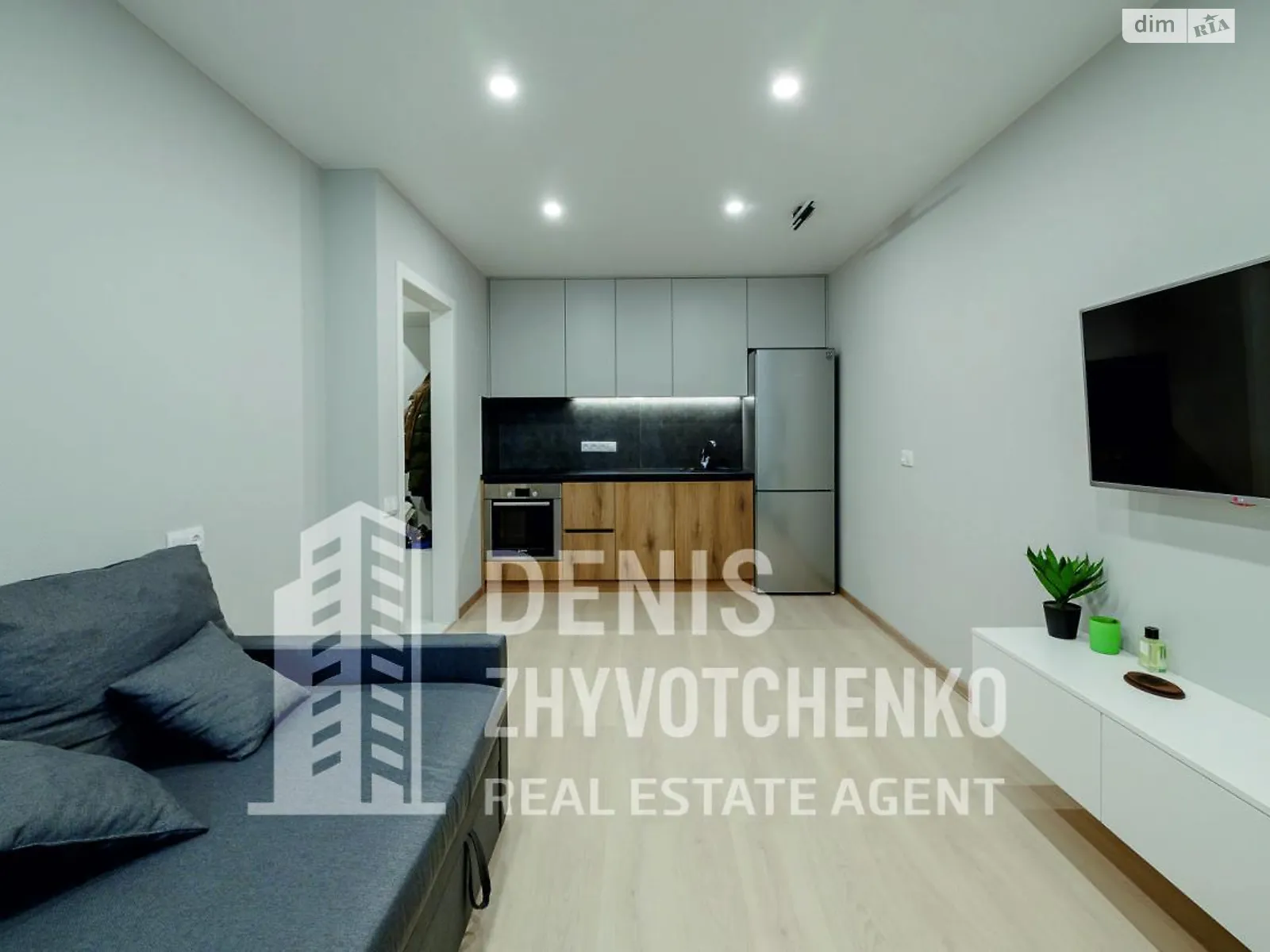 Продается 1-комнатная квартира 41 кв. м в Киеве, ул. Михаила Максимовича, 24 - фото 1