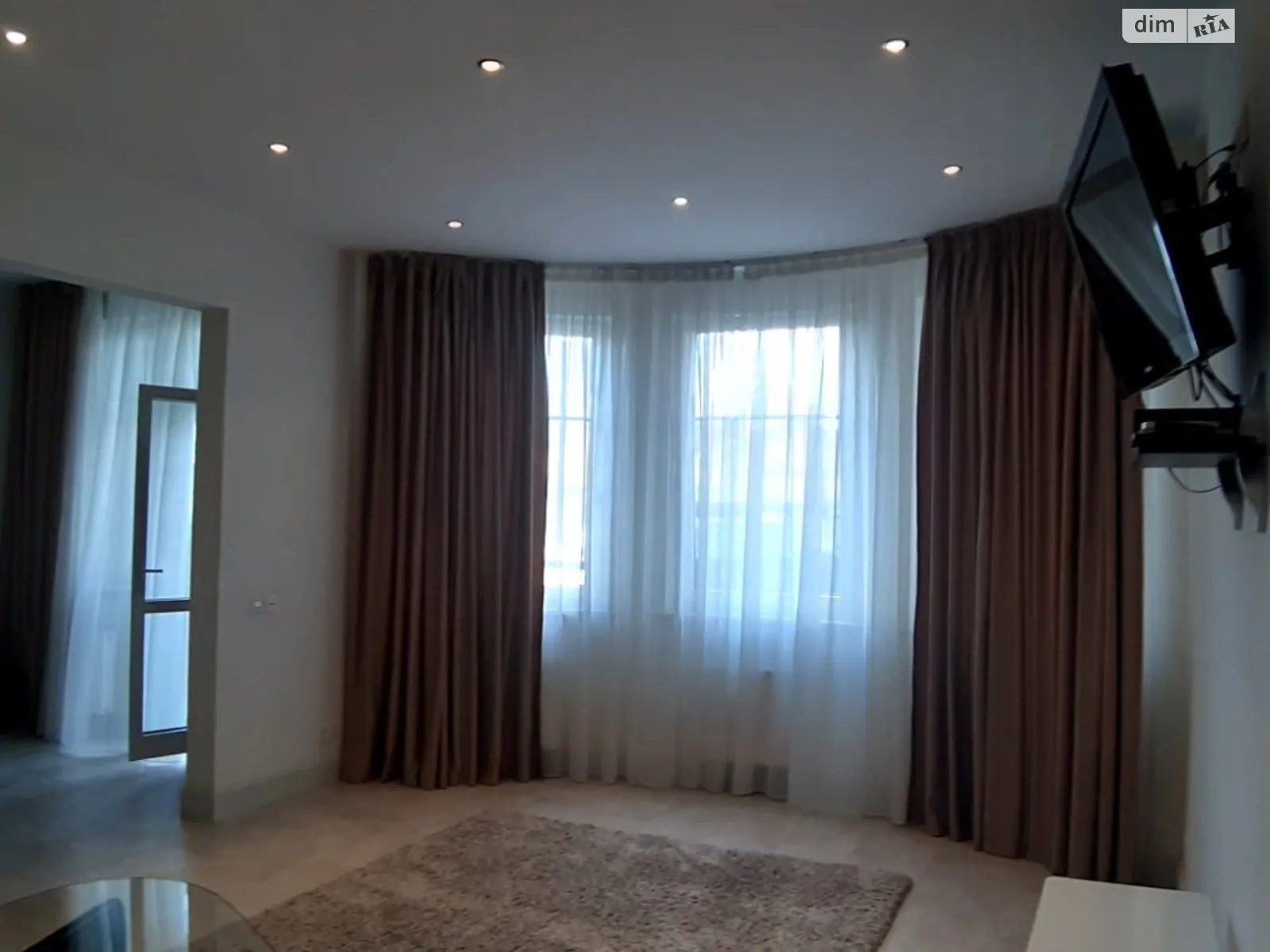 Сдается в аренду 2-комнатная квартира 71.2 кв. м в Киеве, ул. Гетмана Павла Скоропадского(Льва Толстого), 39 - фото 1