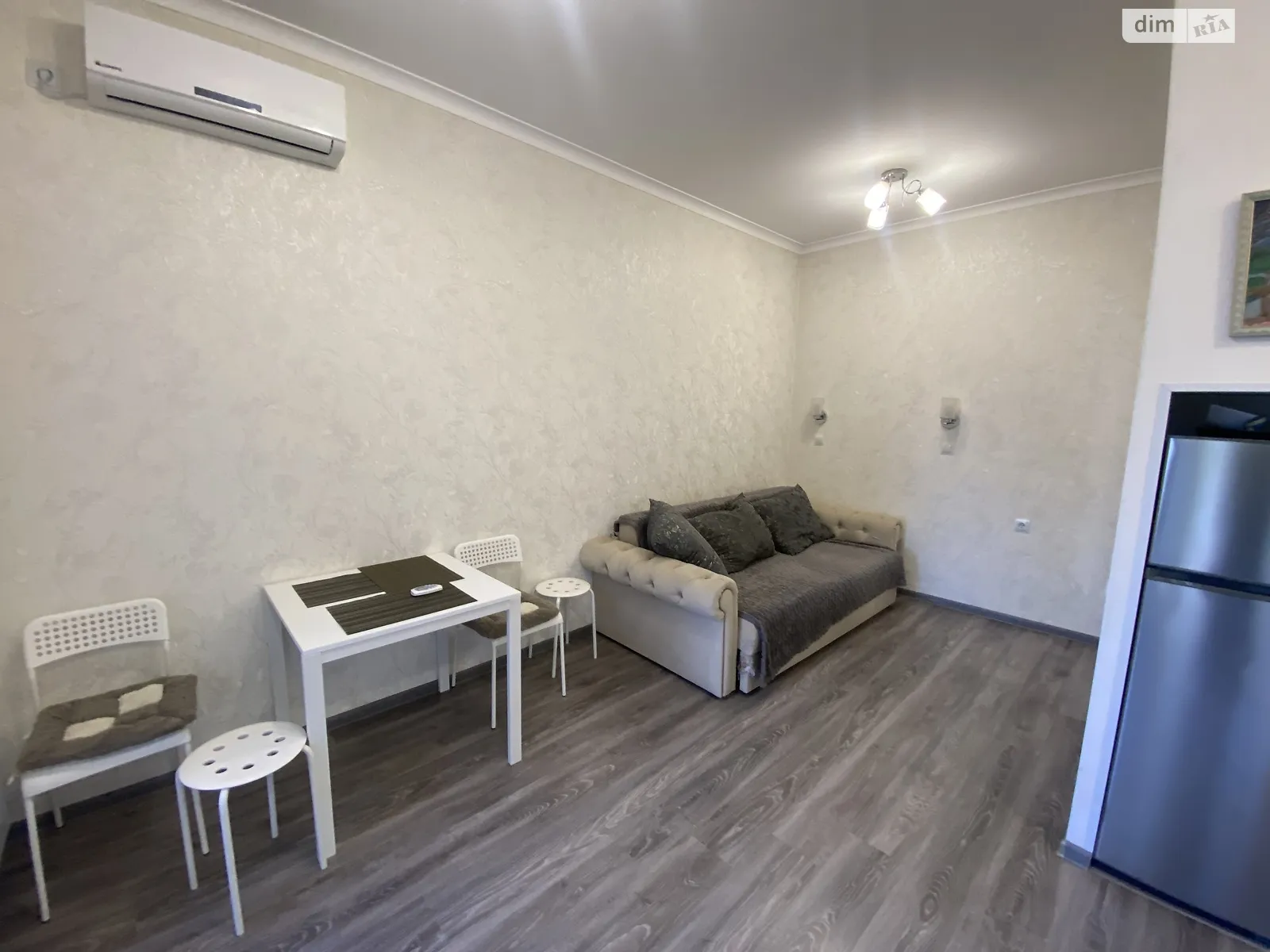 Продается 1-комнатная квартира 27 кв. м в Одессе, ул. Сергея Шелухина(Александра Невского), 68 - фото 1