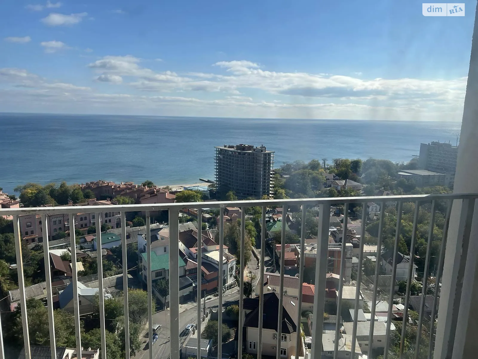 Продается 1-комнатная квартира 47 кв. м в Одессе, ул. Дача Ковалевского, 5 - фото 1