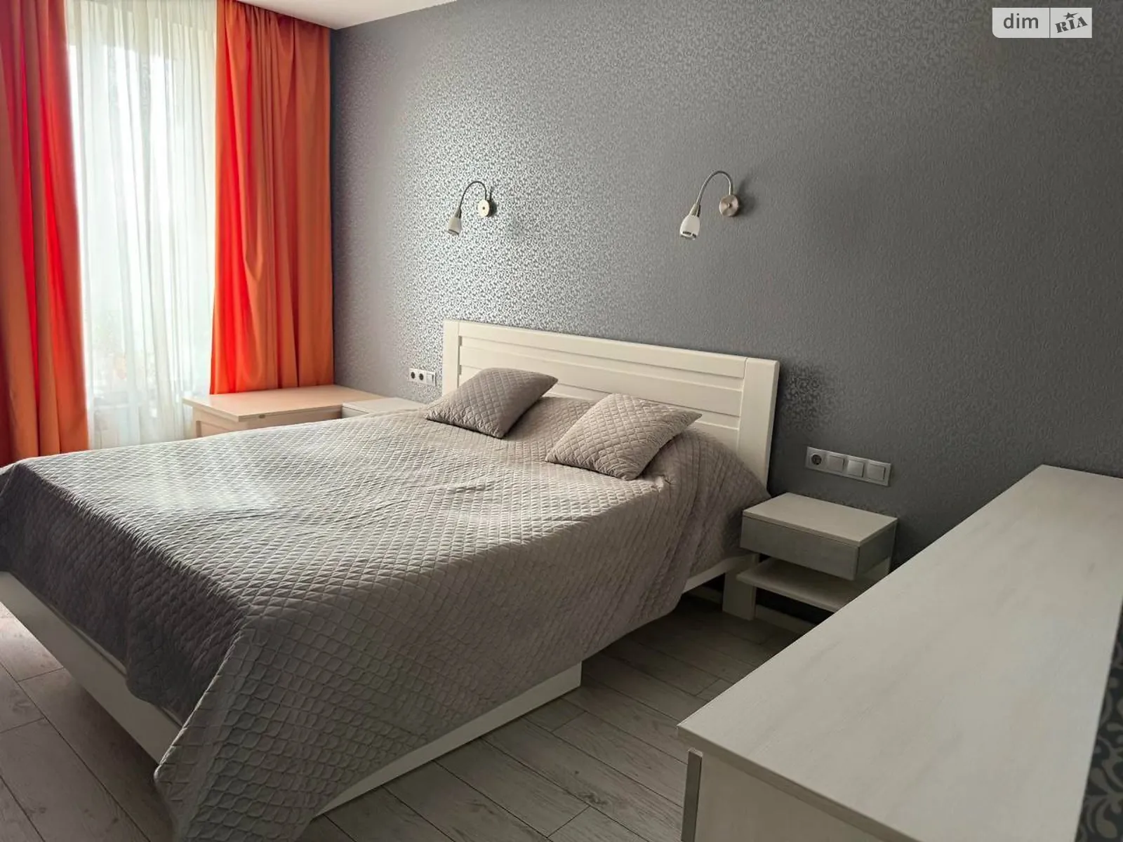 Продается 3-комнатная квартира 68 кв. м в Днепре, просп. Слобожанский, 17А - фото 1