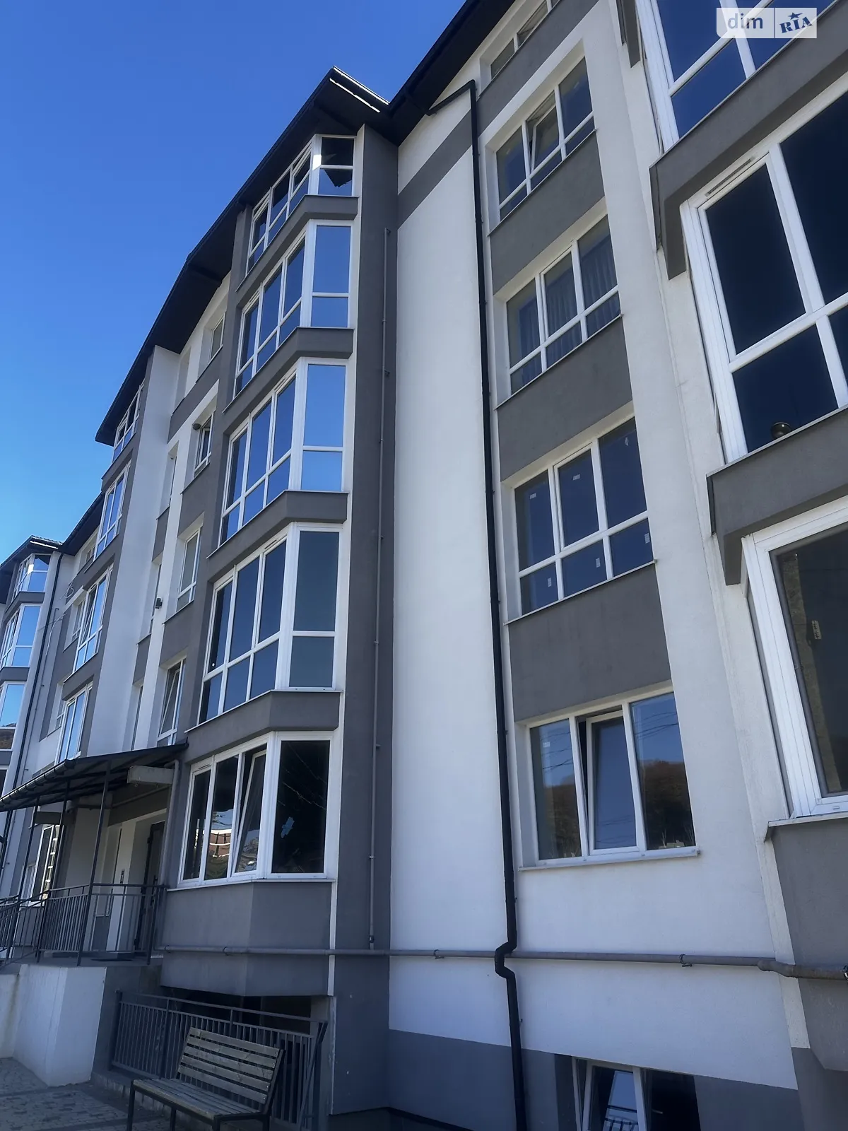 Продается 4-комнатная квартира 125 кв. м в Винниках, ул. Винниченка(Винниченко) - фото 1