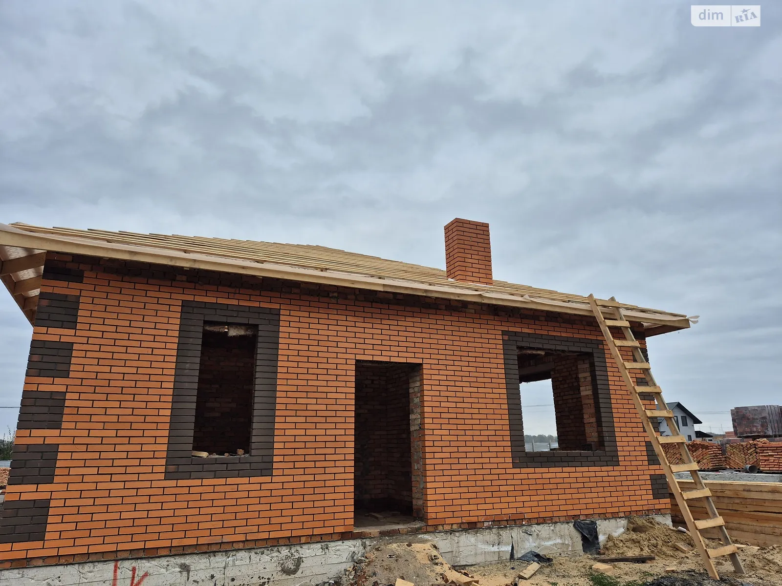 Продается одноэтажный дом 75 кв. м с камином, цена: 69000 $ - фото 1