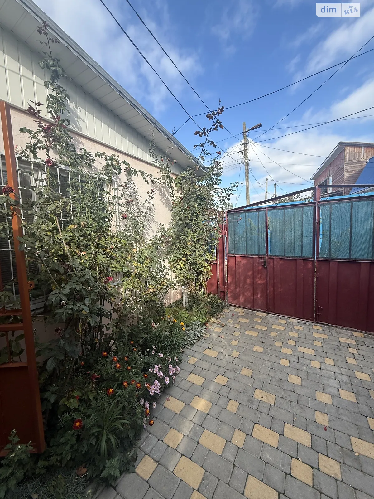 Продается дом на 2 этажа 60 кв. м с беседкой, цена: 39500 $ - фото 1