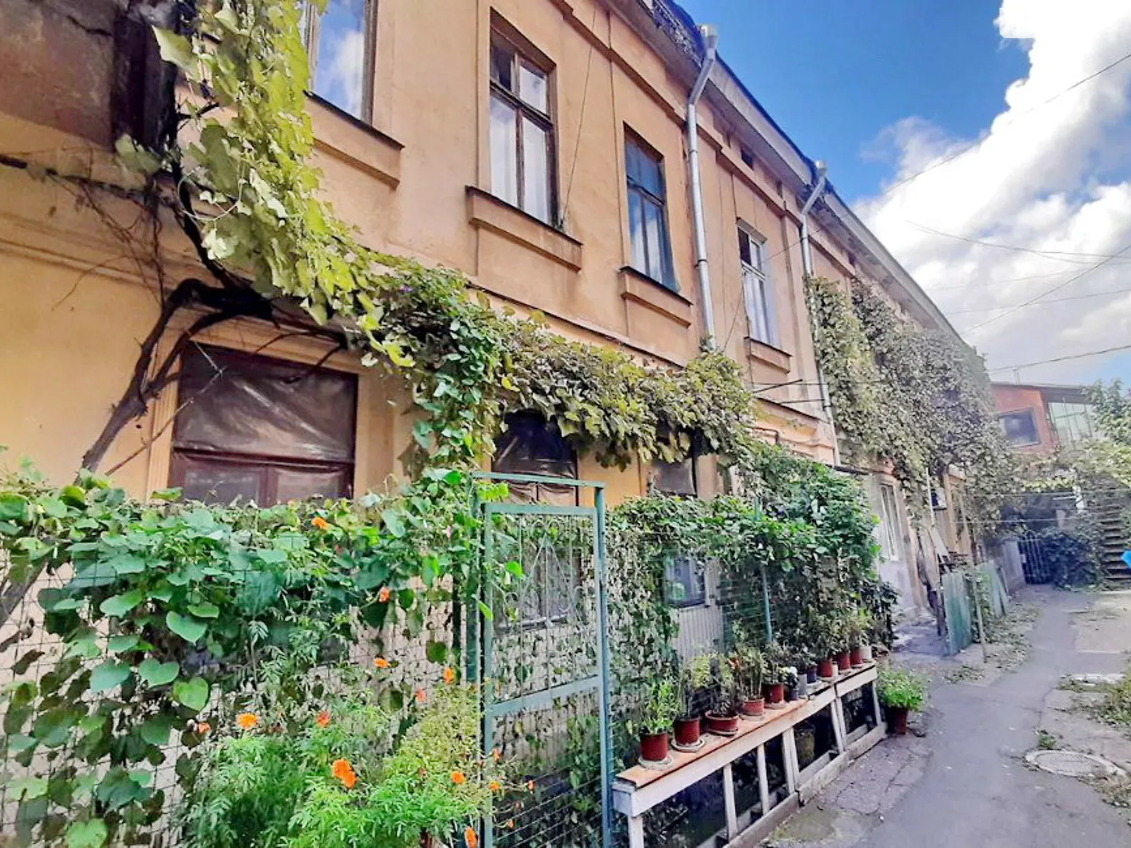 Продается 1-комнатная квартира 37 кв. м в Одессе, ул. Базарная, 78 - фото 1