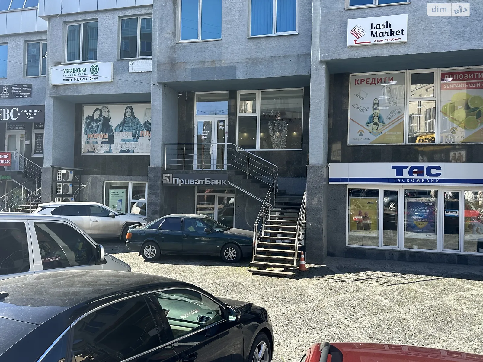 Продается помещения свободного назначения 67.4 кв. м в 4-этажном здании, цена: 193000 $ - фото 1