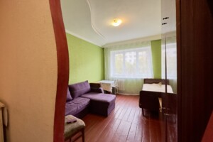 Довгострокова оренда кімнати, Рівне, р‑н. Північний, Фабрична вулиця, буд. 20