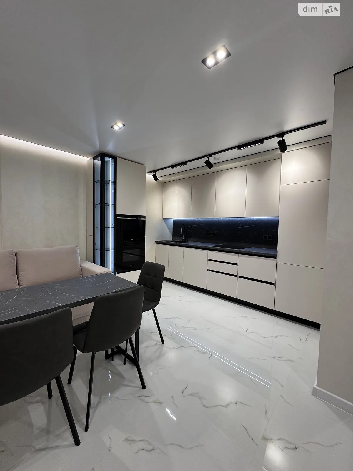 2-комнатная квартира 66 кв. м в Тернополе, ул. Киевская, 9Д - фото 1