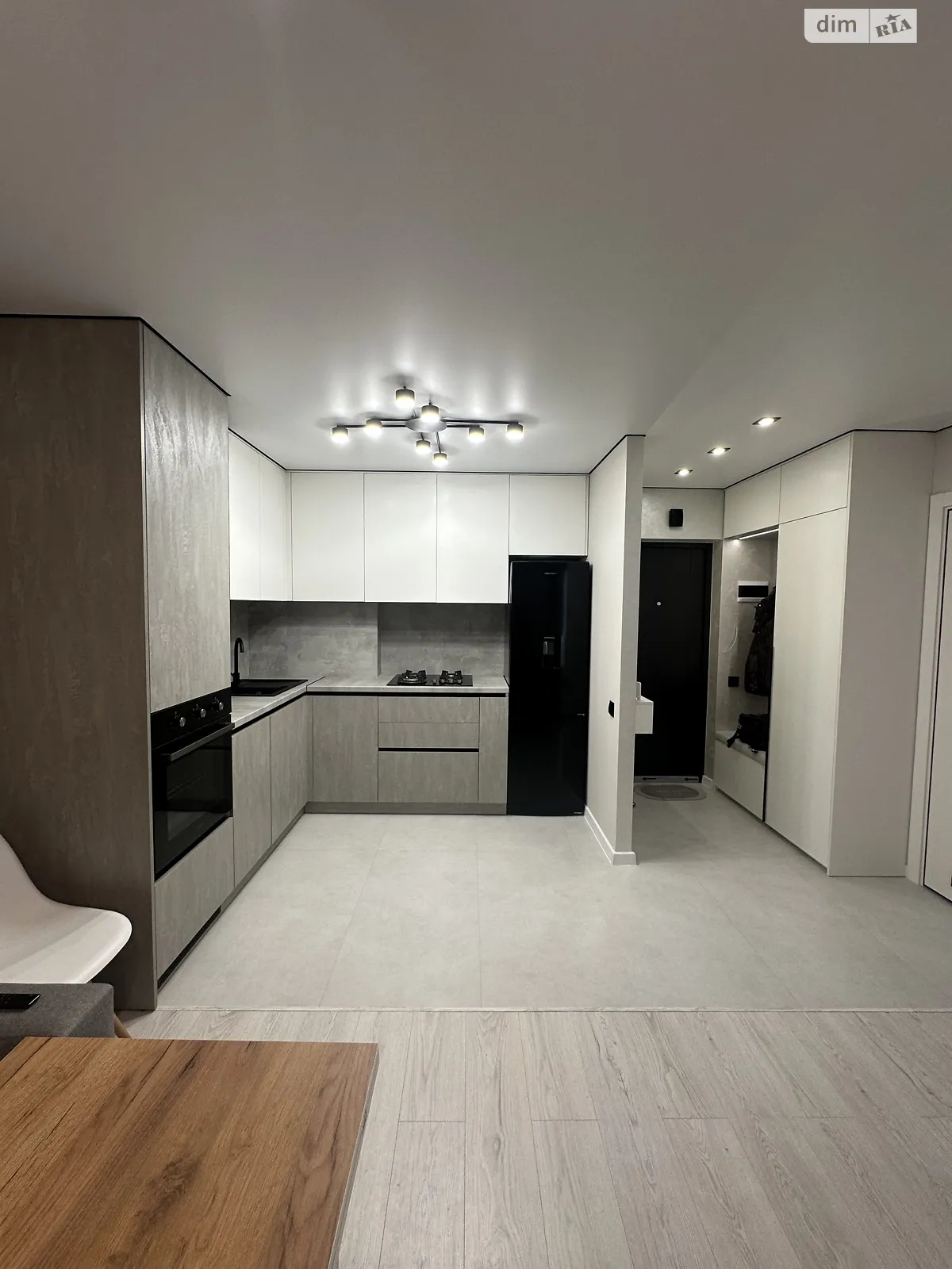 2-комнатная квартира 57 кв. м в Тернополе, ул. Смакулы, 8 - фото 1