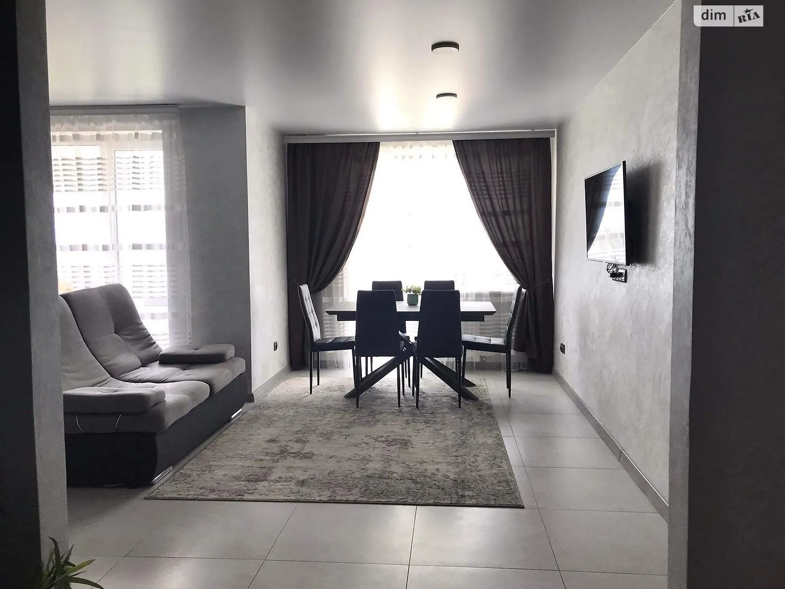 3-комнатная квартира 83 кв. м в Тернополе, ул. Героев Чернобыля - фото 1