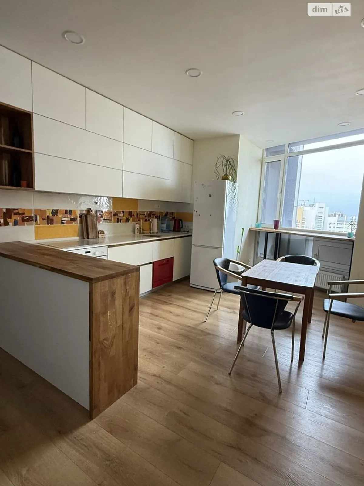 Продается 3-комнатная квартира 82 кв. м в Днепре, ул. Симферопольская, 2П - фото 1