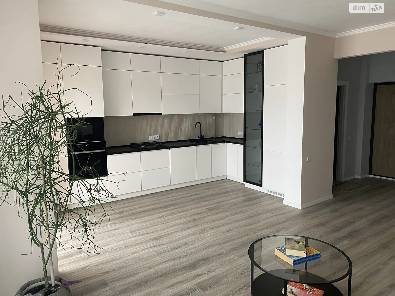 Здається в оренду 3-кімнатна квартира 136 кв. м у Львові, вул. Зелена - фото 1