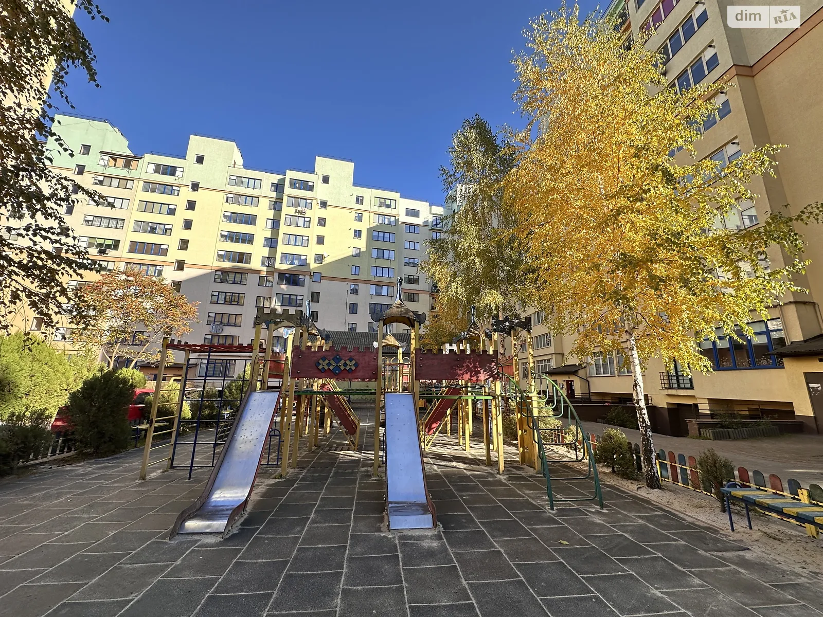 Продається 2-кімнатна квартира 67.8 кв. м у Івано-Франківську, вул. Українських Декабристів - фото 1