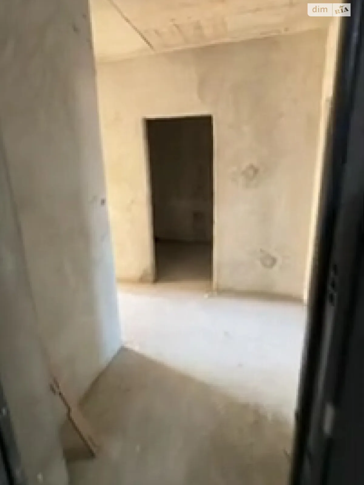 Продается 1-комнатная квартира 48 кв. м в Ужгороде, ул. Ивана Фогарашия, 17 - фото 1