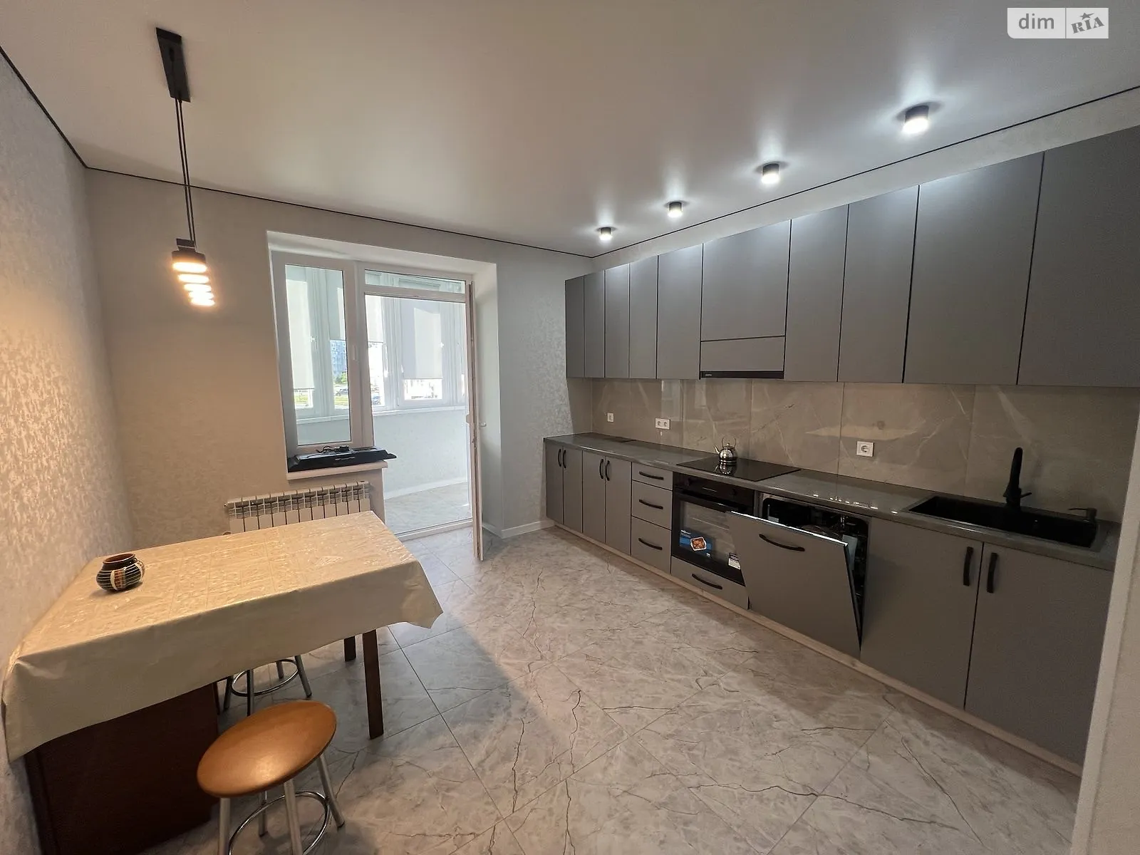 Сдается в аренду 1-комнатная квартира 50 кв. м в Виннице, ул. Александровская, 1 - фото 1