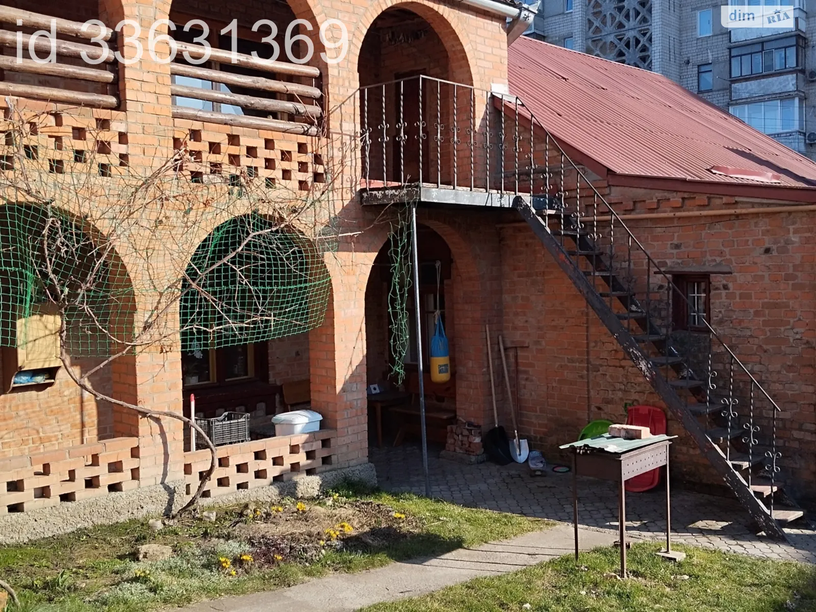 Продается дом на 2 этажа 179 кв. м с участком, цена: 175000 $ - фото 1