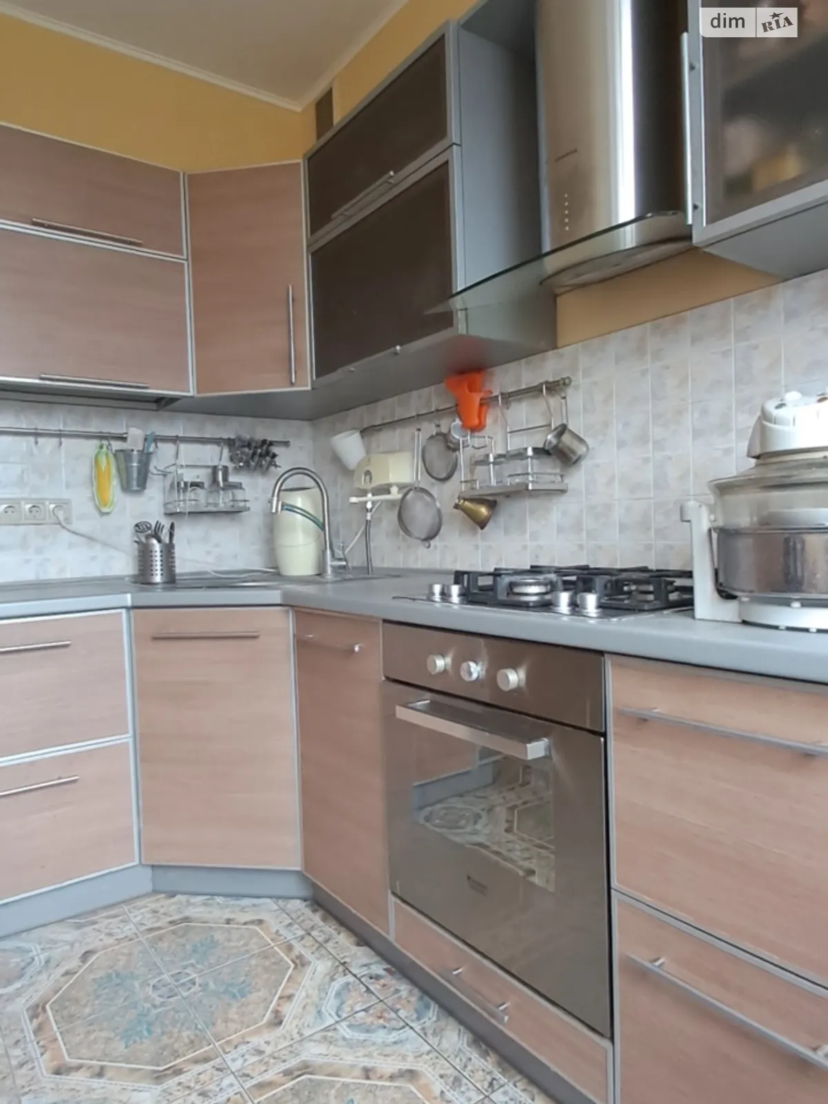 Продается 2-комнатная квартира 54.6 кв. м в Киеве, ул. Ялтинская, 10/14 - фото 1