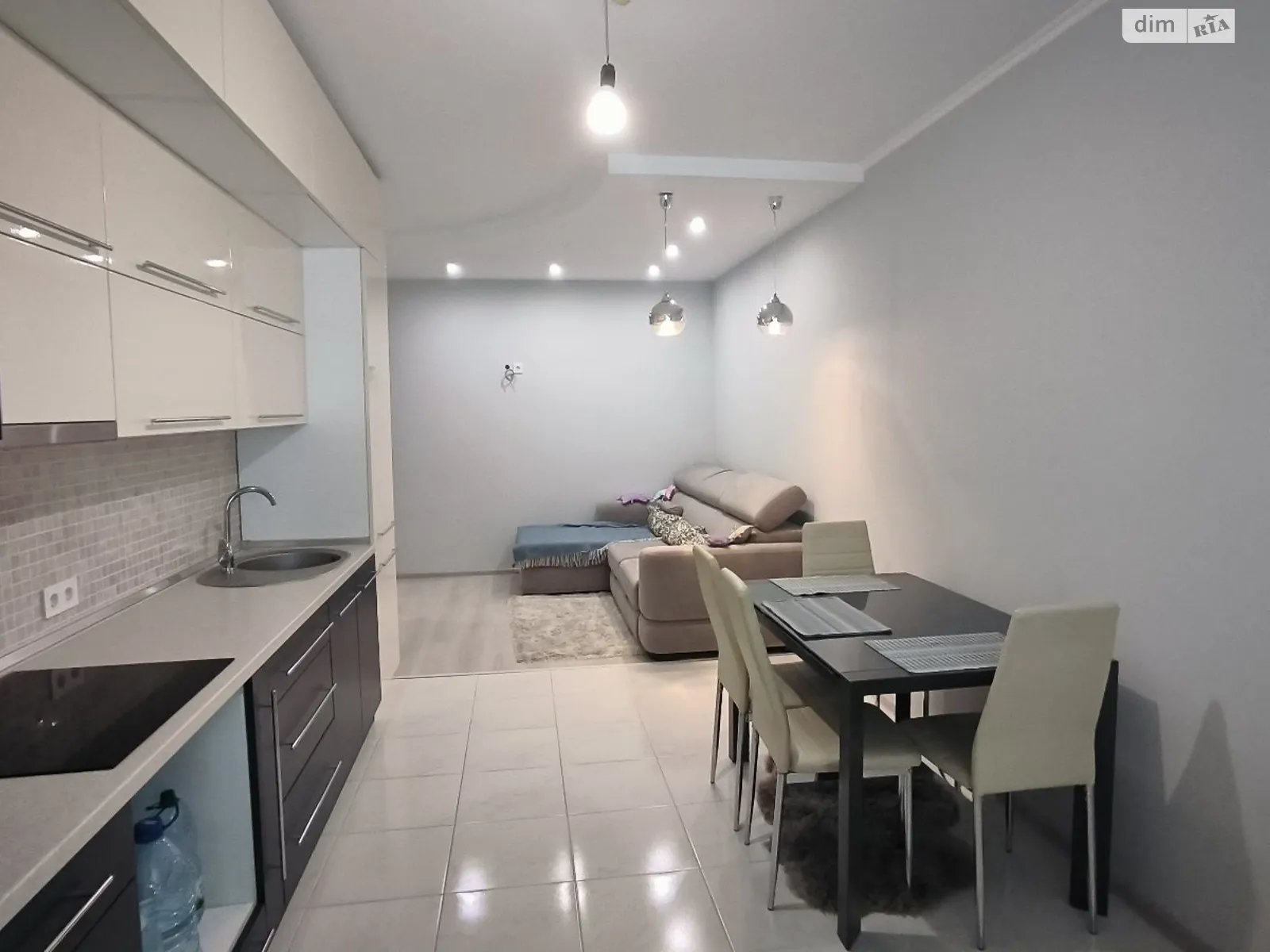 Продается 1-комнатная квартира 63.4 кв. м в Николаеве, ул. Лазурная, 5 Корпус 11 - фото 1