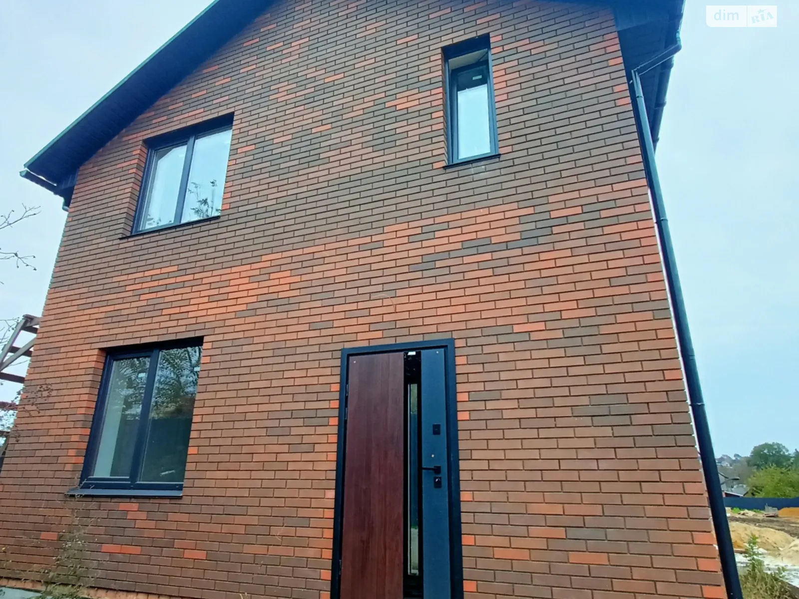 Продается дом на 2 этажа 107 кв. м с беседкой, цена: 88000 $ - фото 1