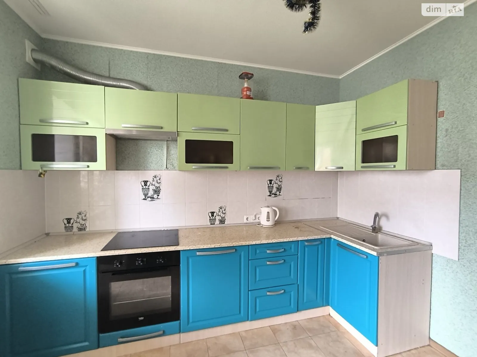 Продается 3-комнатная квартира 75 кв. м в Одессе, мас. Радужный - фото 1