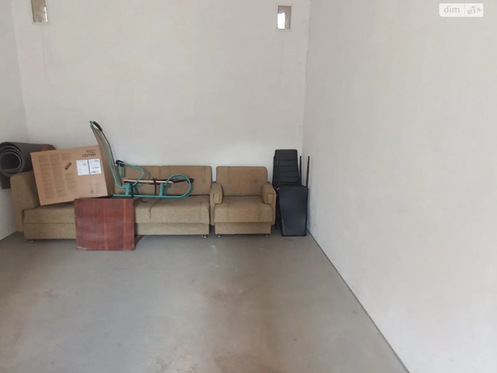 Сдается в аренду отдельно стоящий гараж под легковое авто на 22.3 кв. м, цена: 4300 грн - фото 1