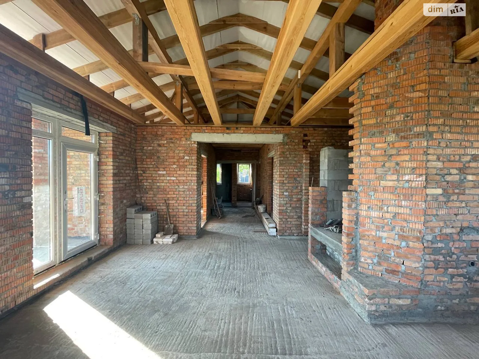 Продается одноэтажный дом 172 кв. м с камином, цена: 750 $ - фото 1