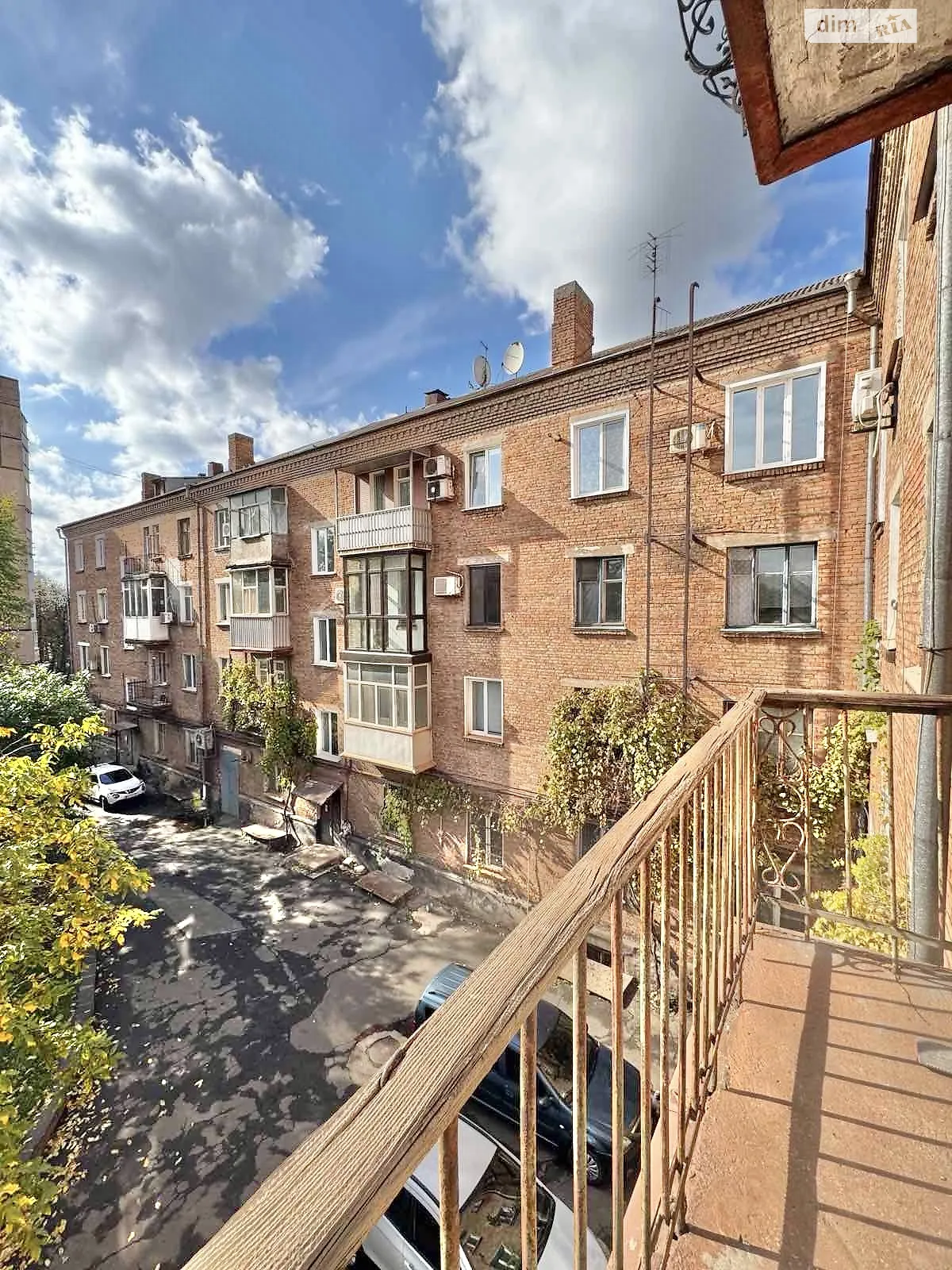 Продается 2-комнатная квартира 54.3 кв. м в, цена: 32000 $ - фото 1