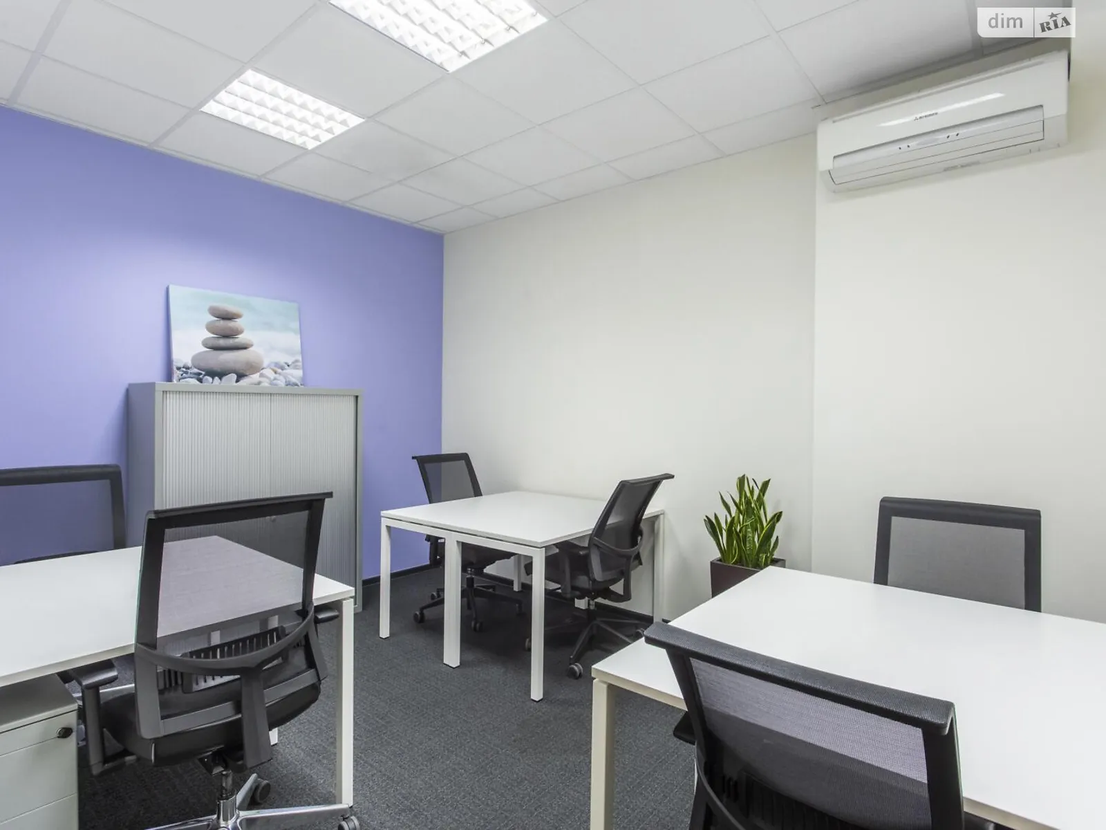 Сдается в аренду офис 10 кв. м в бизнес-центре, цена: 165 $ - фото 1