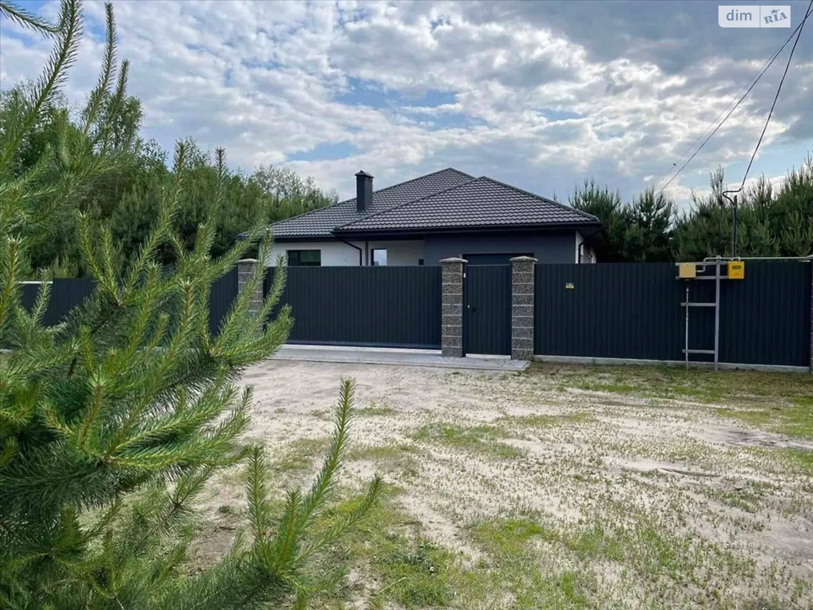 Продається одноповерховий будинок 190 кв. м з ділянкою, цена: 280000 $ - фото 1