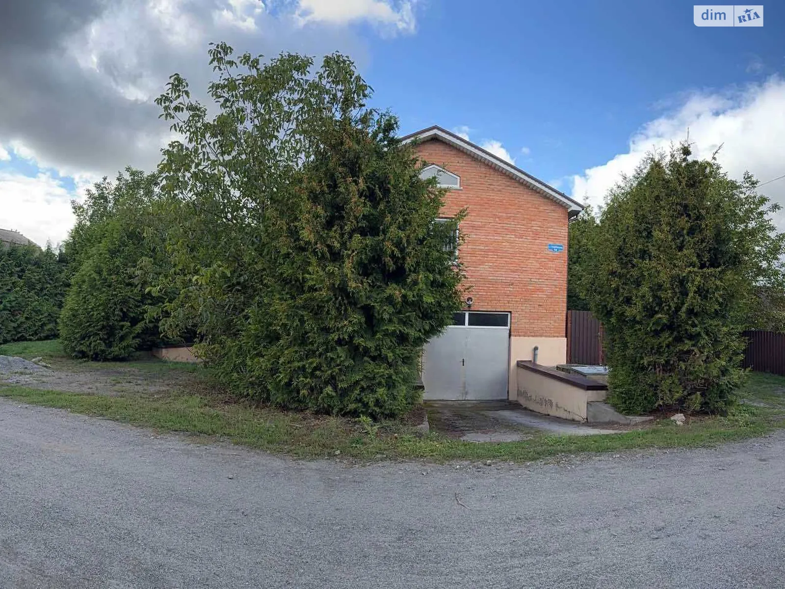 Продается одноэтажный дом 140 кв. м с садом, цена: 79500 $ - фото 1