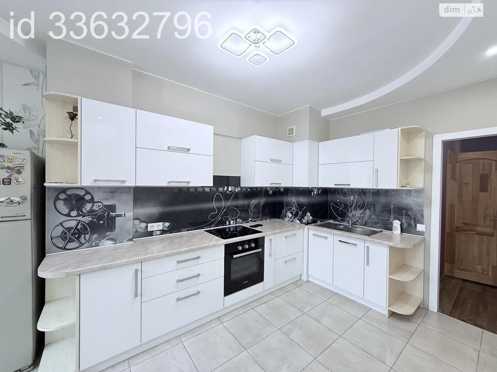 Продается 2-комнатная квартира 65 кв. м в Лиманке, мас. Радужный, 11В - фото 1