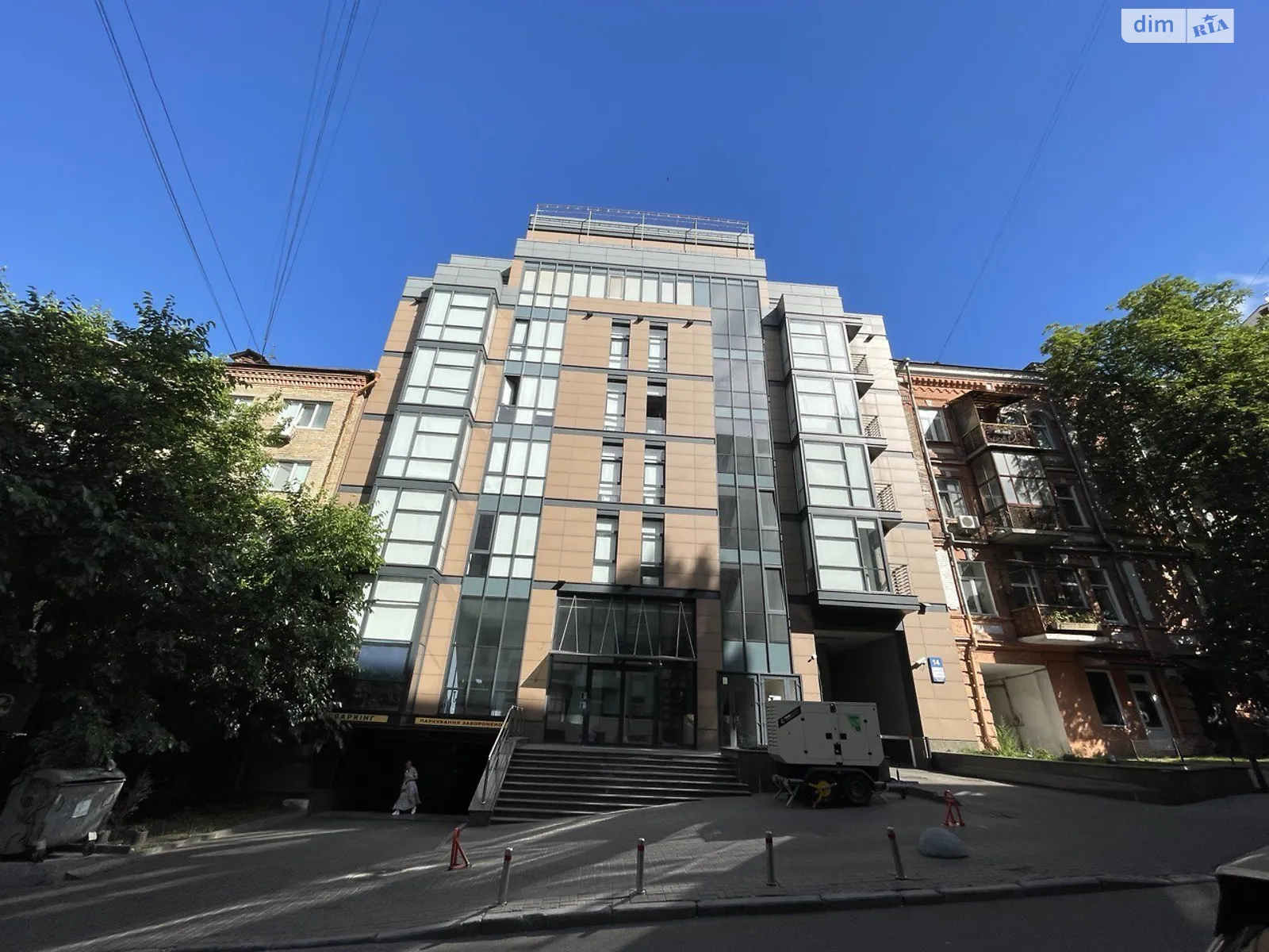 Здається в оренду офіс 288 кв. м в бізнес-центрі, цена: 6336 $ - фото 1