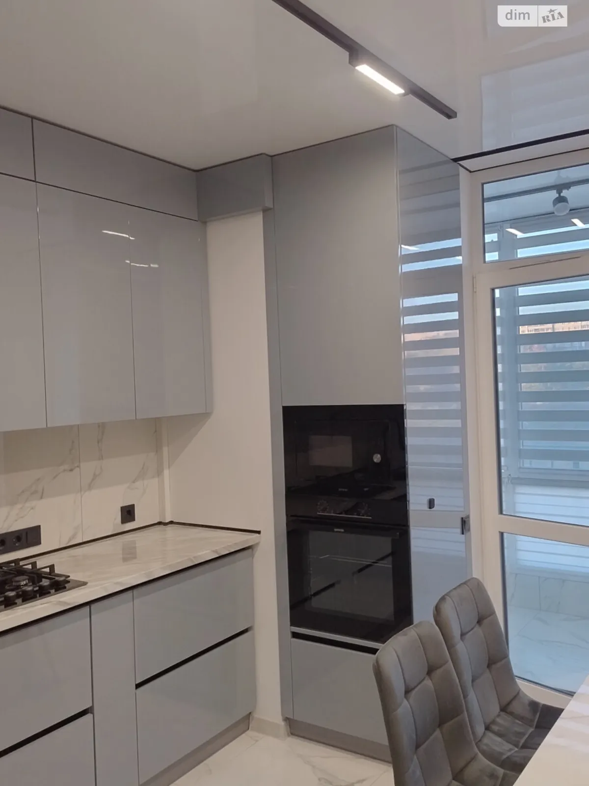 Здається в оренду 2-кімнатна квартира 56 кв. м у, цена: 650 $ - фото 1