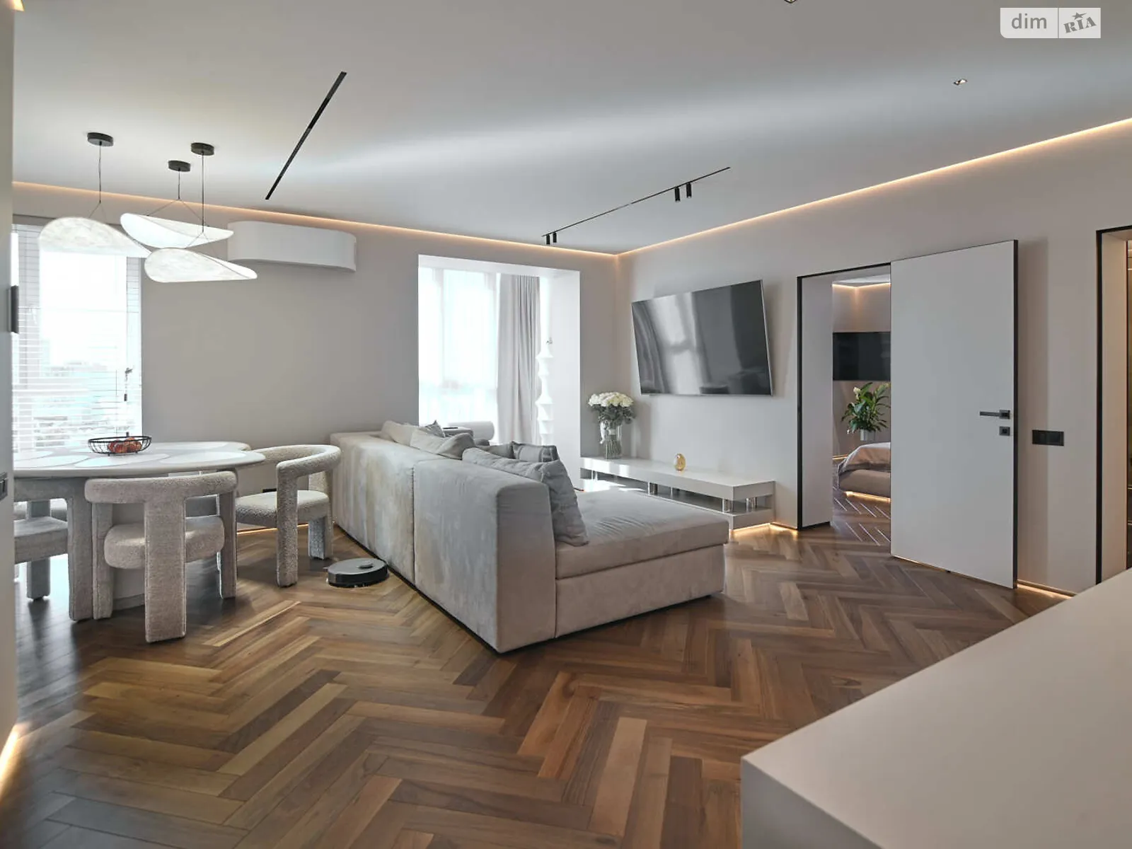 Продается 3-комнатная квартира 108 кв. м в Ровно, вул. Киевская, 19 - фото 1