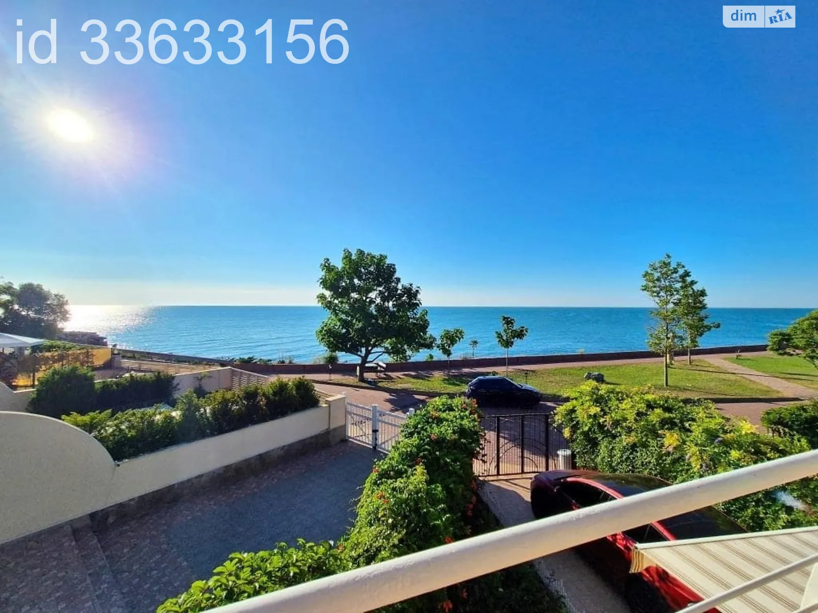 Сдается в аренду дом на 3 этажа 190 кв. м с камином, цена: 900 $ - фото 1
