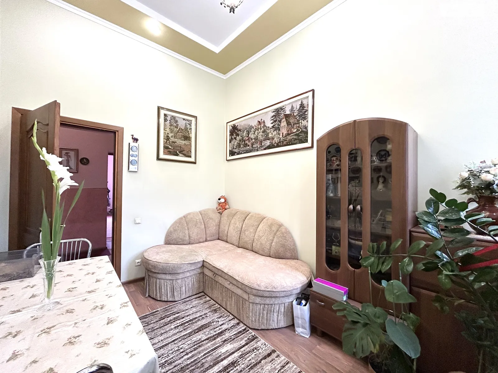 4-комнатная квартира 90.6 кв. м в Тернополе, ул. Листопадовая, 6 - фото 1