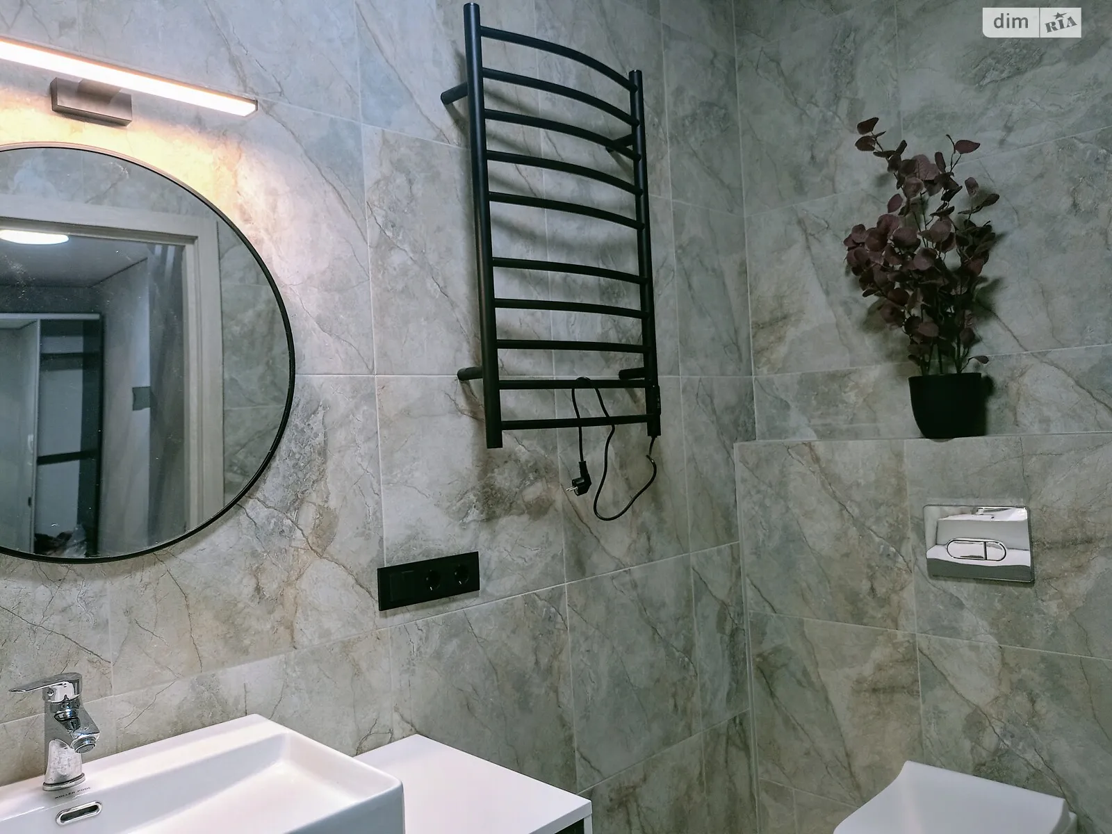 Продается 2-комнатная квартира 67.1 кв. м в Хмельницком, ул. Лесогриневецкая - фото 1