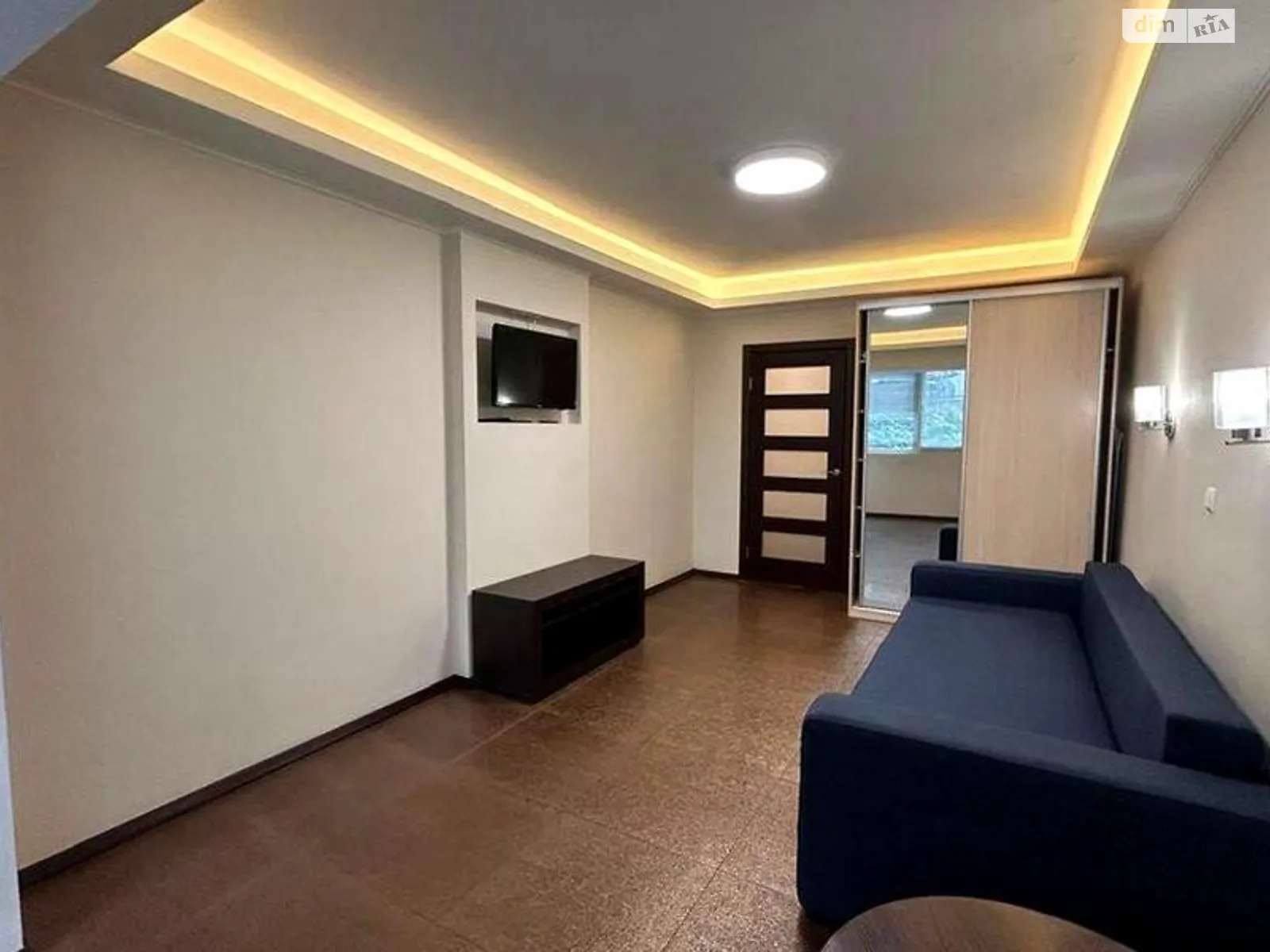 Сдается в аренду 1-комнатная квартира 43.2 кв. м в Киеве, ул. Дмитриевская, 24 - фото 1